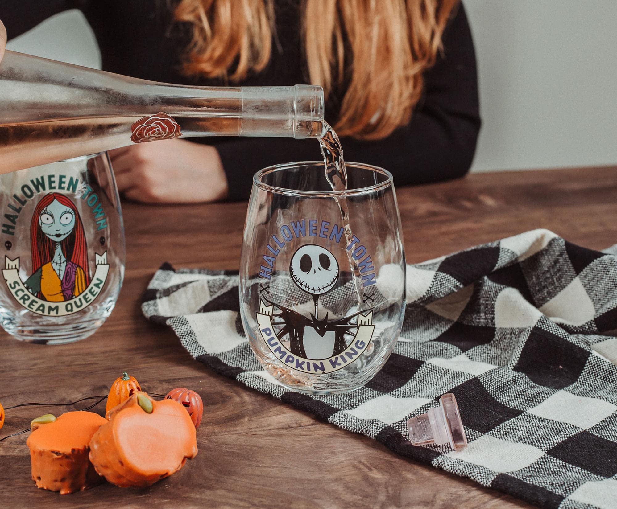 Foto 4 pulgar | Copas De Vino Plateadas Buffalo Disney Nightmare Before Christmas - Venta Internacional.