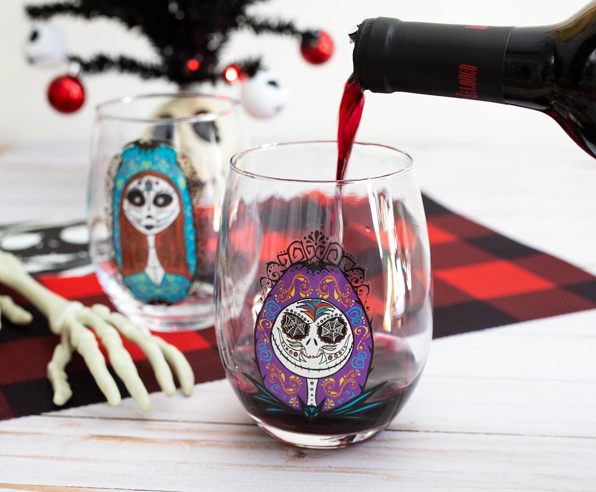 Foto 6 pulgar | Set De Copas De Vino Silver Buffalo Disney Nightmare Before Christmas - Venta Internacional.