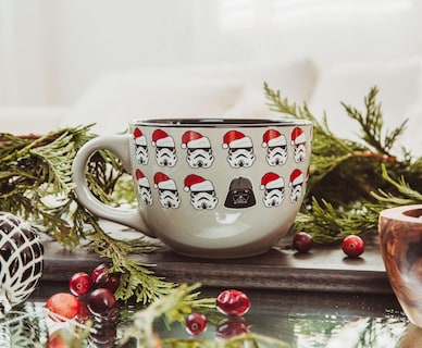 Foto 2 | Taza De Sopa Silver Buffalo Star Wars Vader Bah Humbug 700 Ml - Venta Internacional.