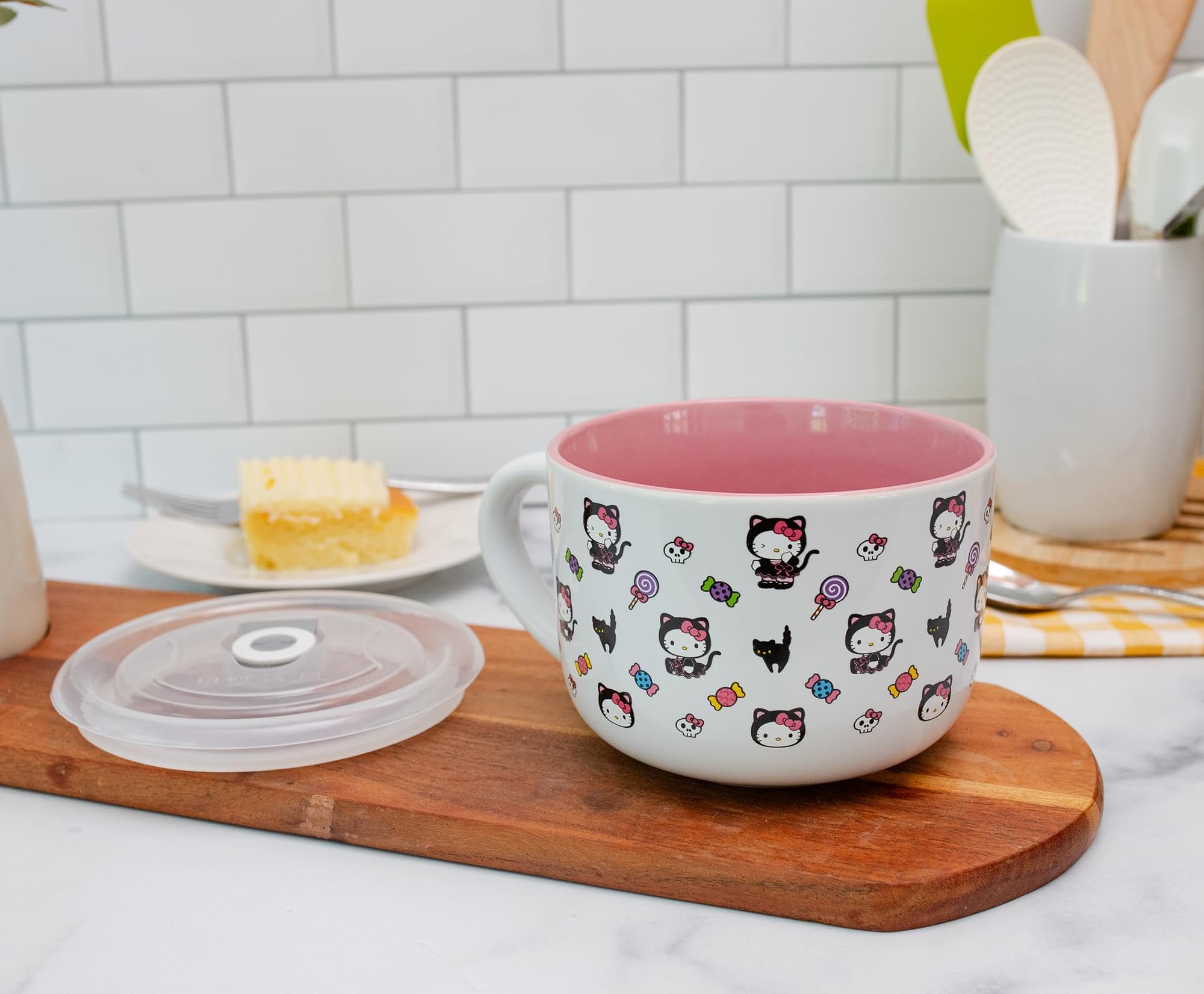 Foto 7 | Taza De Sopa Silver Buffalo Sanrio Hello Kitty Black Cat 700 Ml - Venta Internacional.