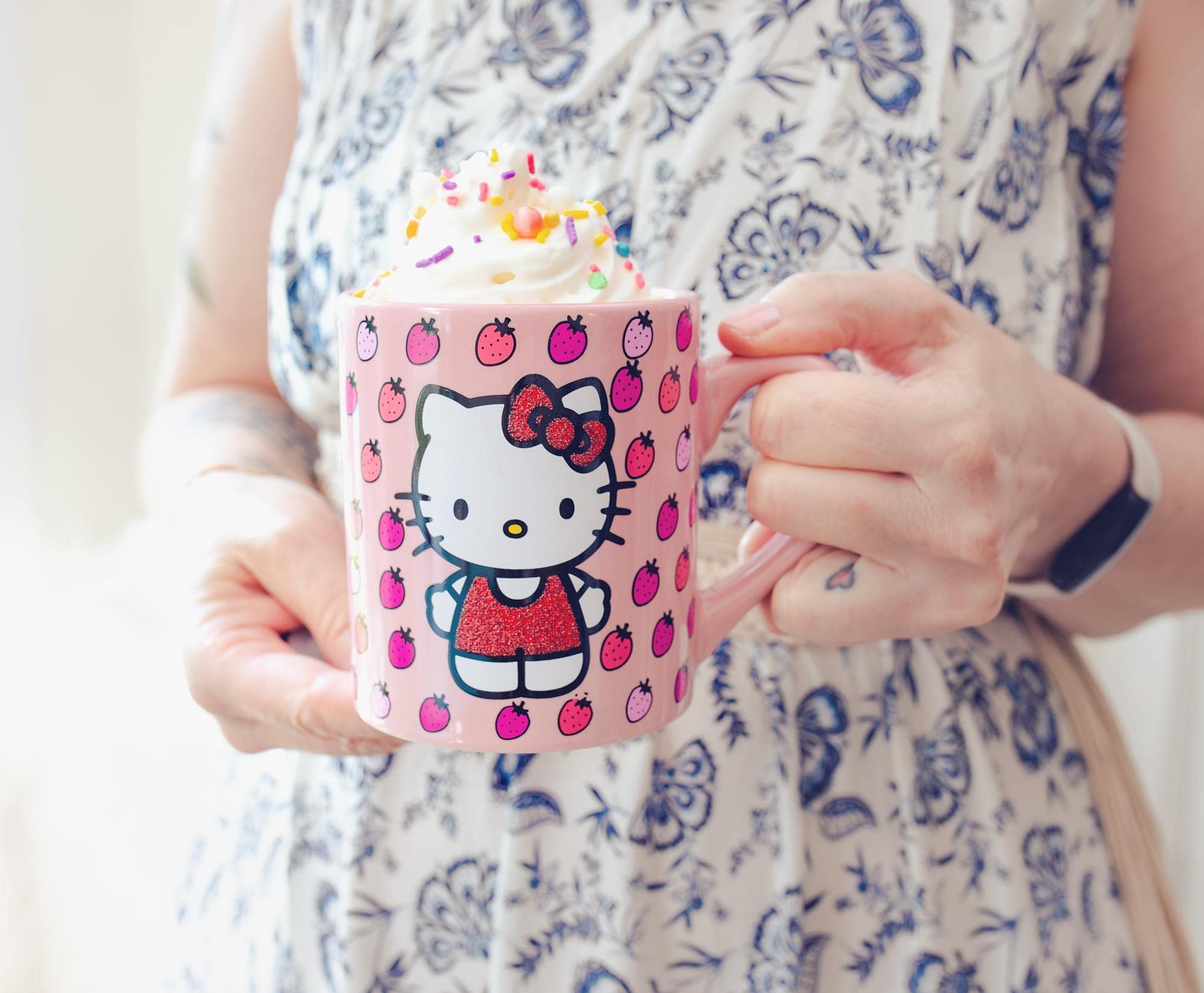 Foto 8 pulgar | Taza De Café Silver Buffalo Sanrio Hello Kitty 414 Ml De Cerámica - Venta Internacional.