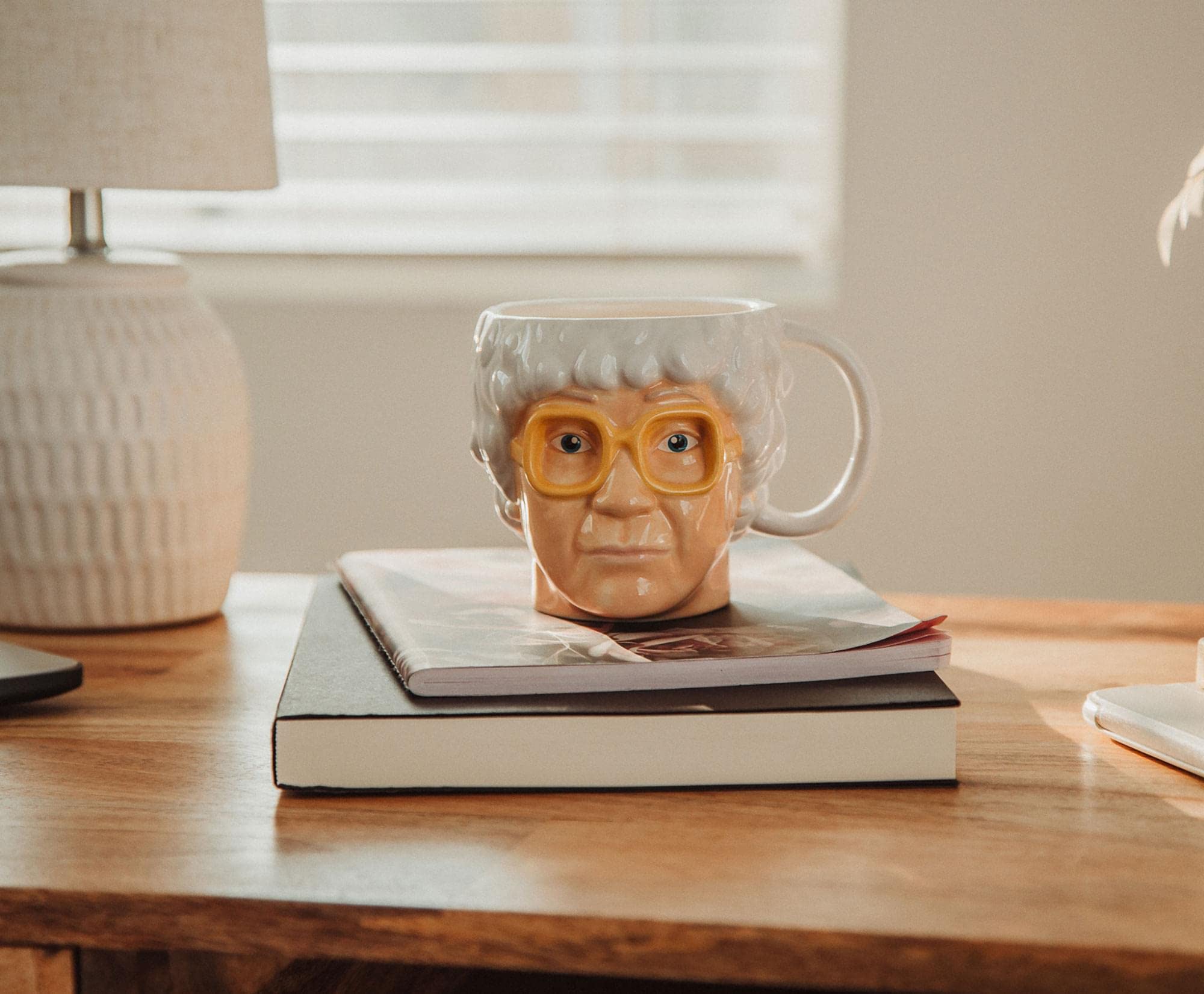 Foto 7 pulgar | Taza De Café Silver Buffalo The Golden Girls Sophia Petrillo 600 Ml - Venta Internacional.