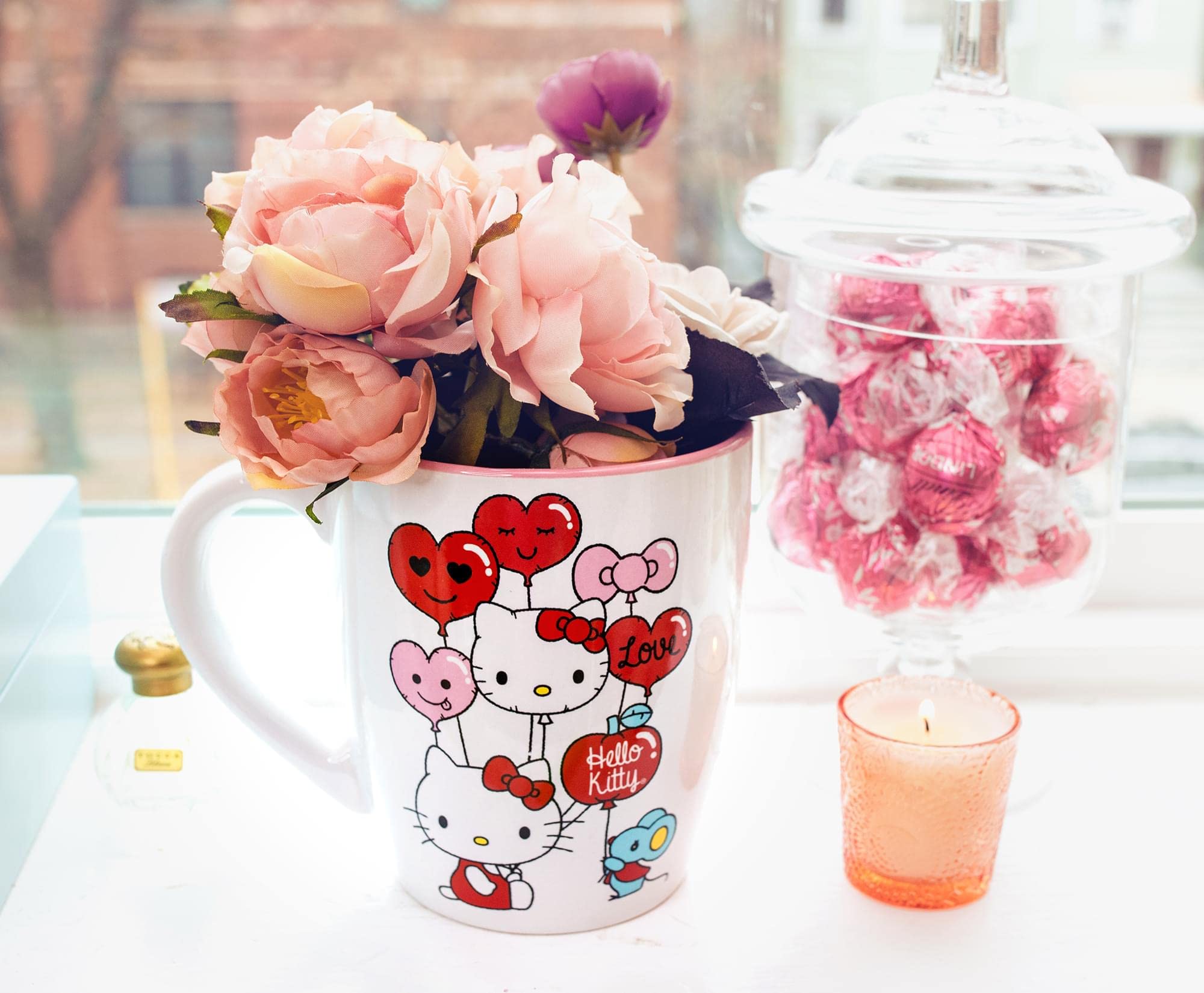 Foto 7 | Taza De Café Con Forma De Globo Plateado Con Forma De Corazón Buffalo Sanrio Hello Kitty, 750 Ml - Venta Internacional.