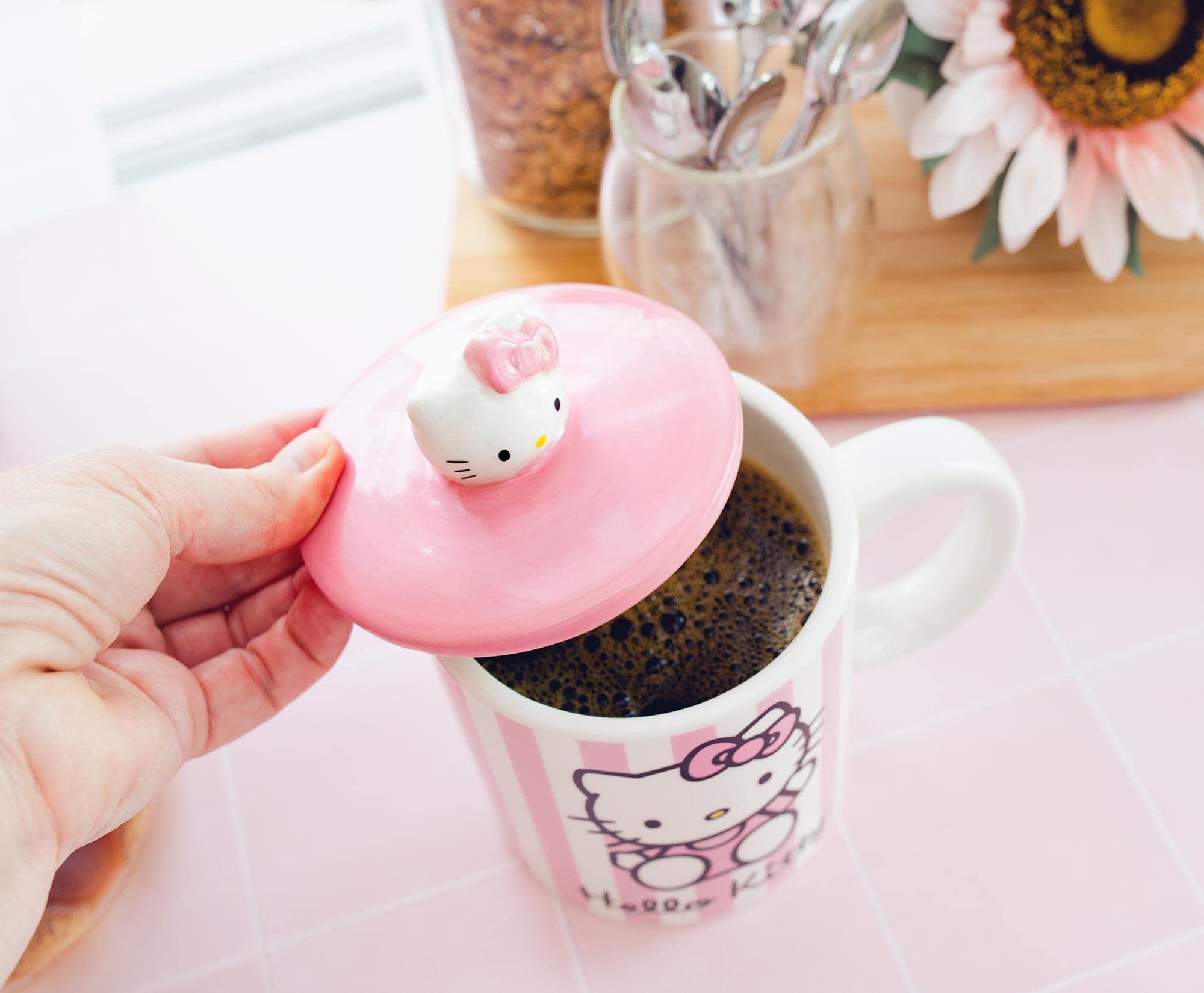 Foto 7 pulgar | Taza De Cerámica Toynk Sanrio Hello Kitty Pink Stripes 530ml - Venta Internacional.