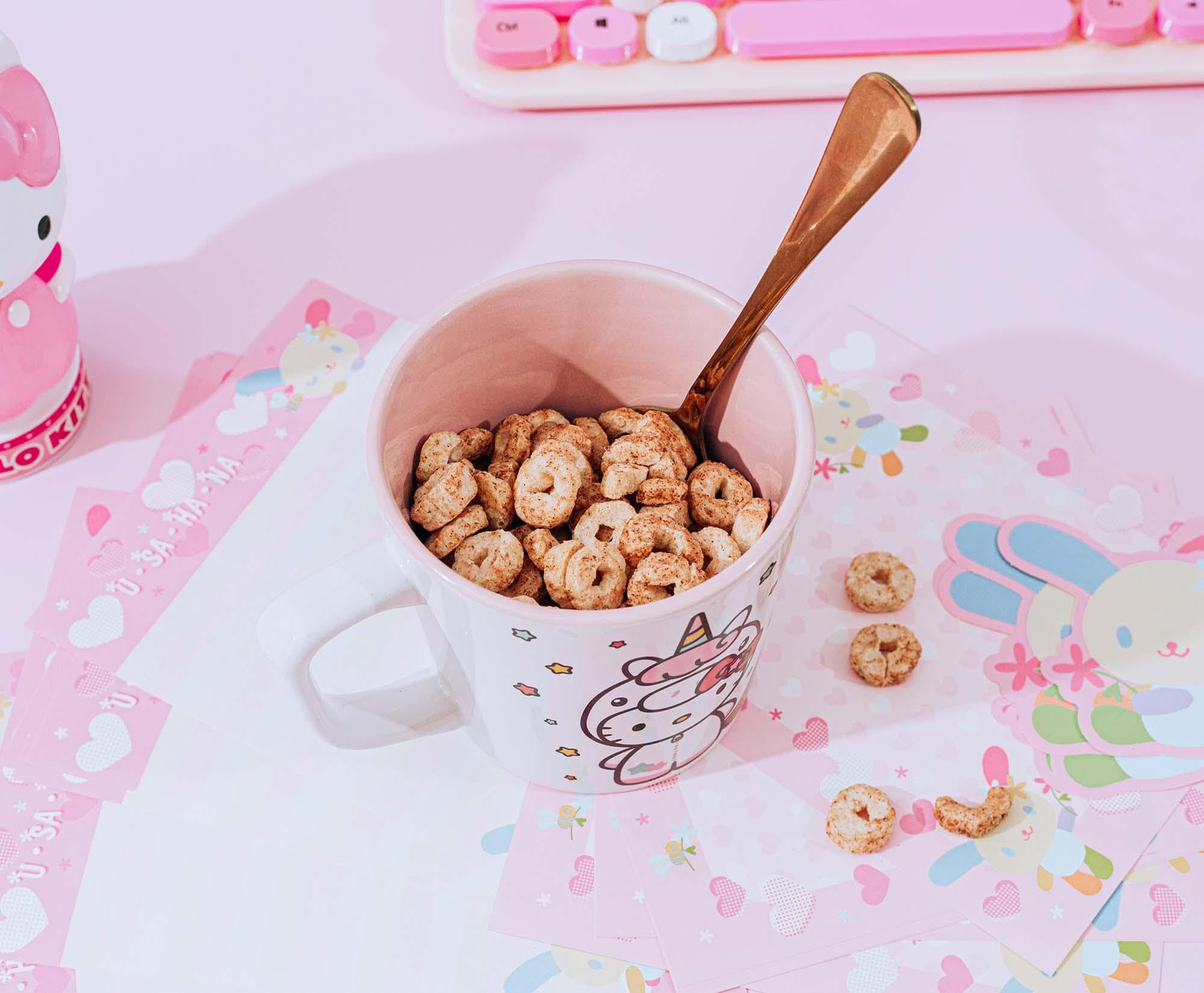 Foto 4 | Taza Con Leche Silver Buffalo Sanrio Hello Kitty Unicorn, 500 Ml - Venta Internacional.