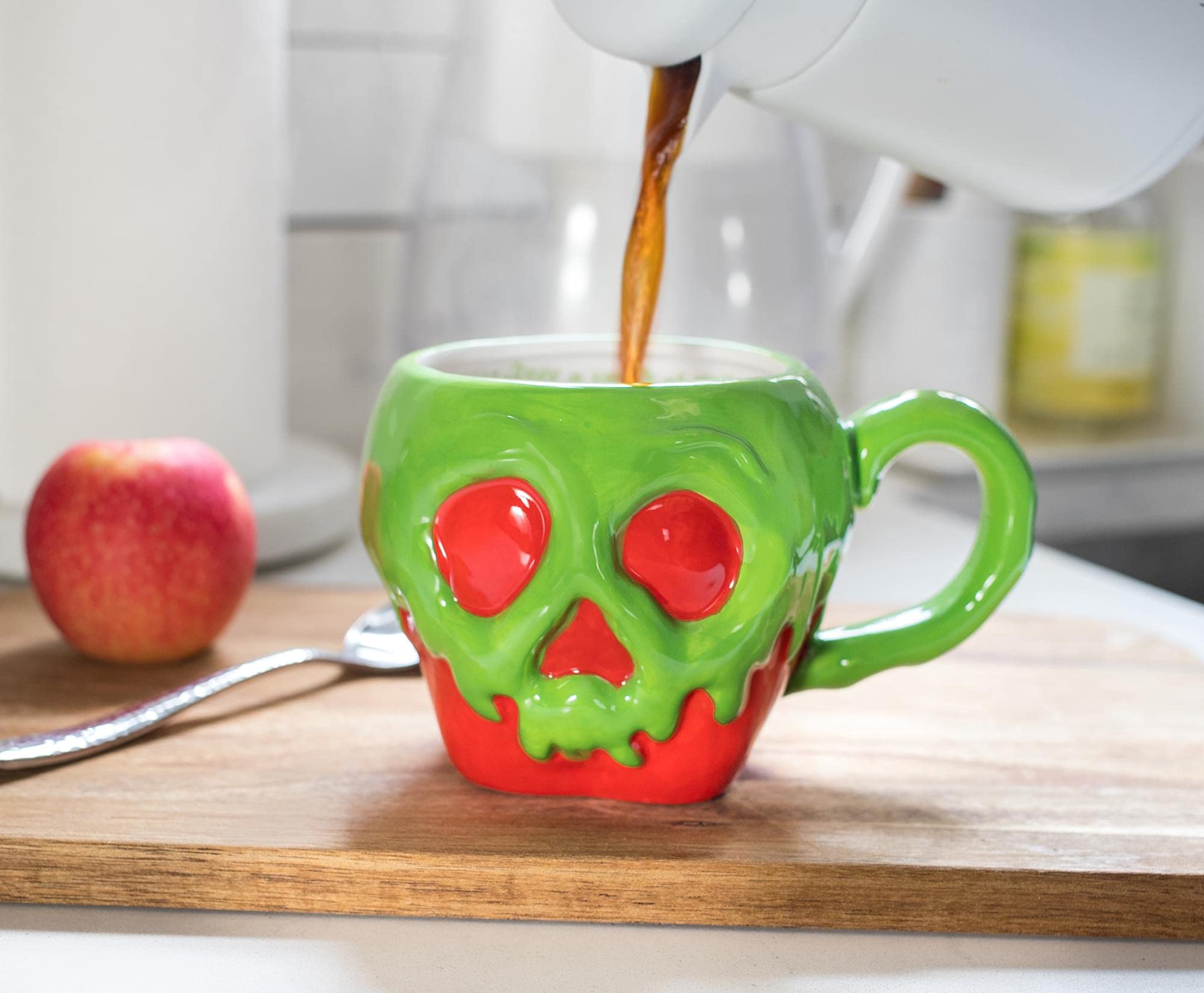 Foto 3 | Taza De Café Disney Evil Queen Poison Apple, 600 Ml, Cerámica - Venta Internacional.