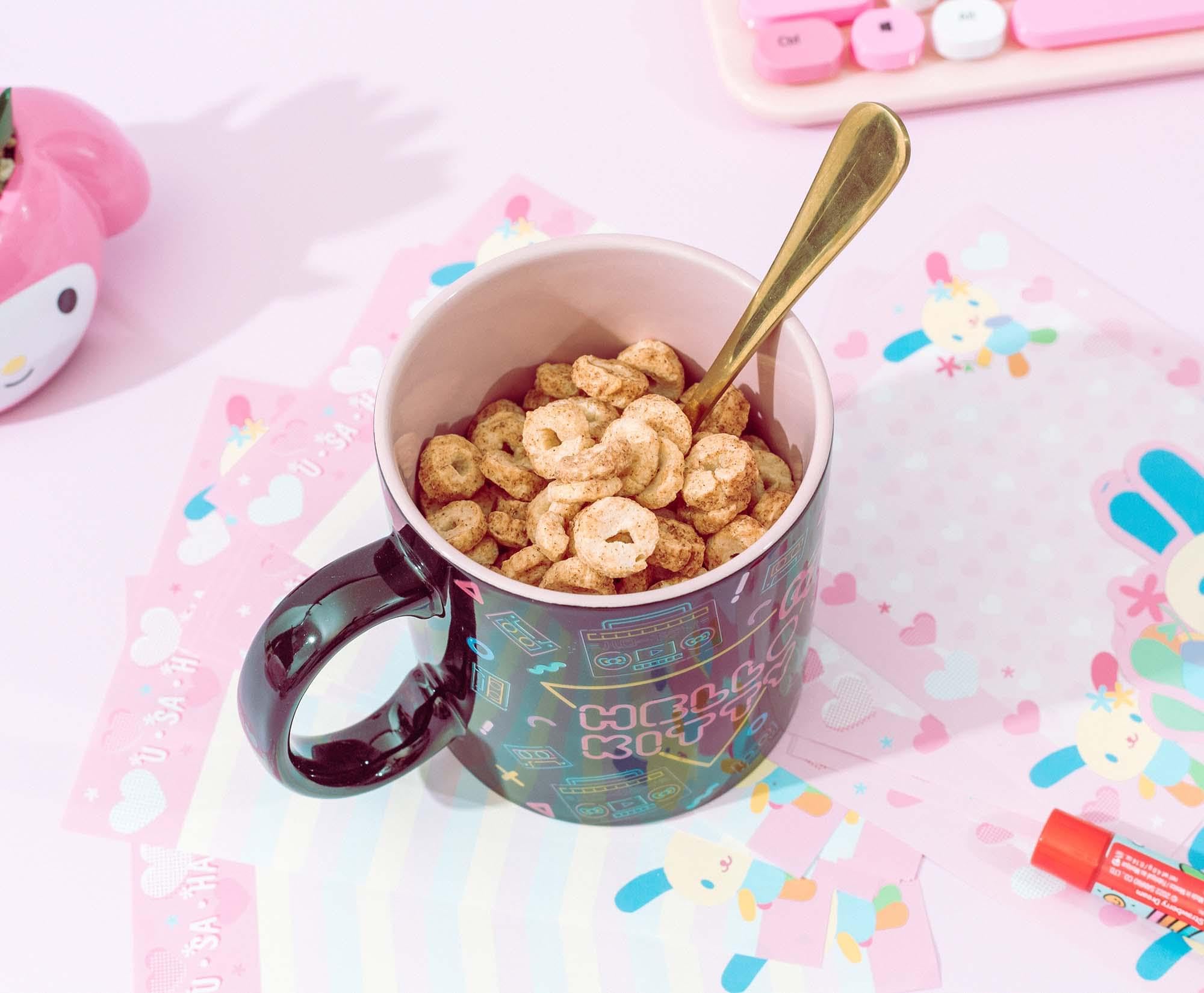 Foto 6 pulgar | Taza De Café Silver Buffalo Sanrio Hello Kitty Retro Boombox - Venta Internacional.