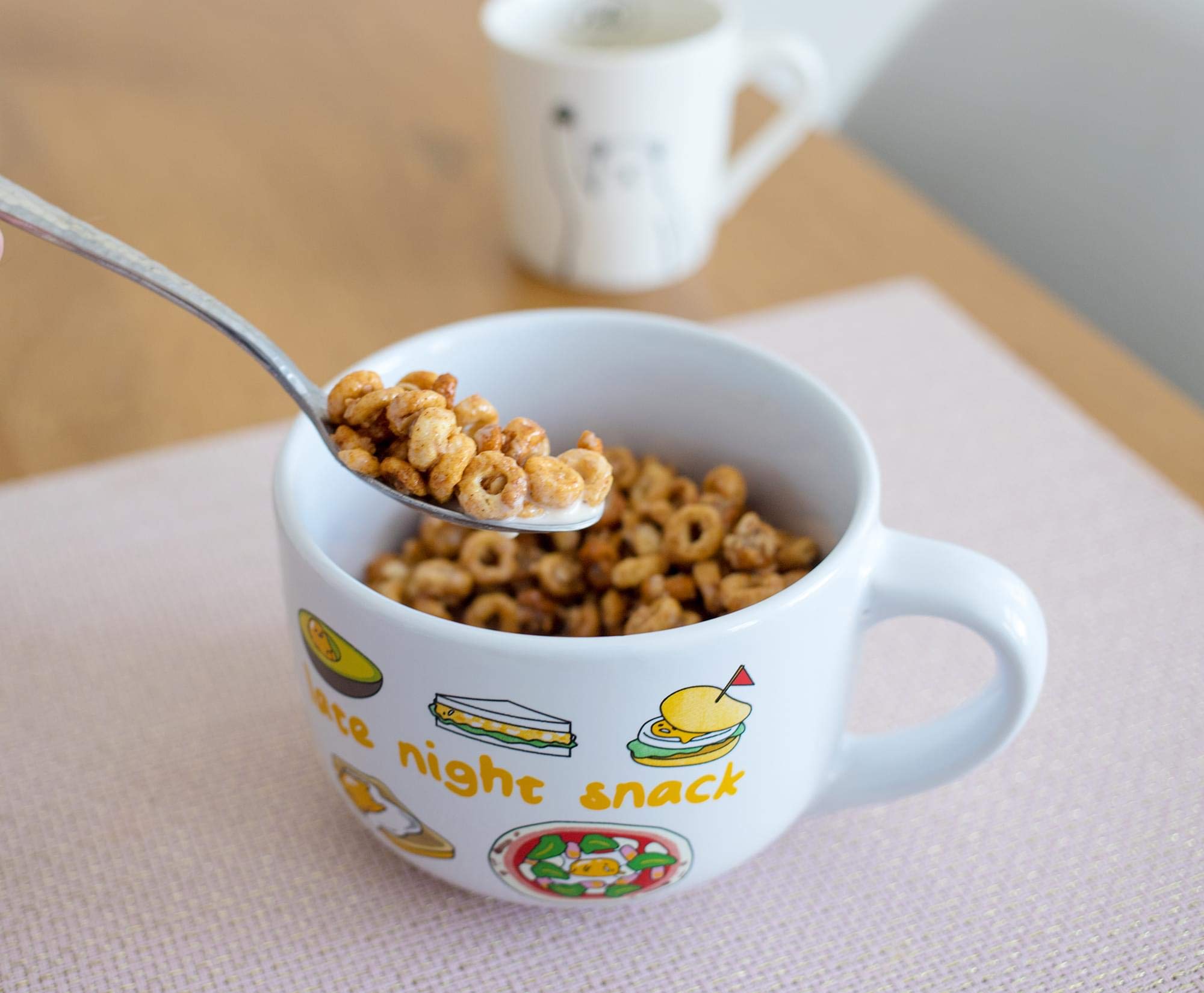 Foto 7 pulgar | Taza Para Sopa Silver Buffalo Sanrio Gudetama Burp Late Night, 600 Ml - Venta Internacional.