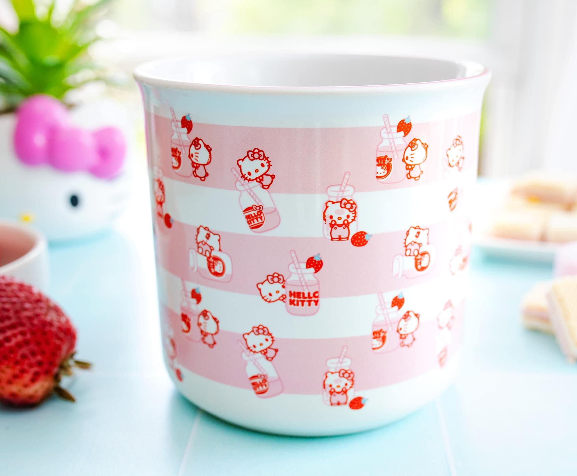Foto 3 pulgar | Taza Camper De Cerámica Silver Buffalo Sanrio Hello Kitty 600 Ml - Venta Internacional.