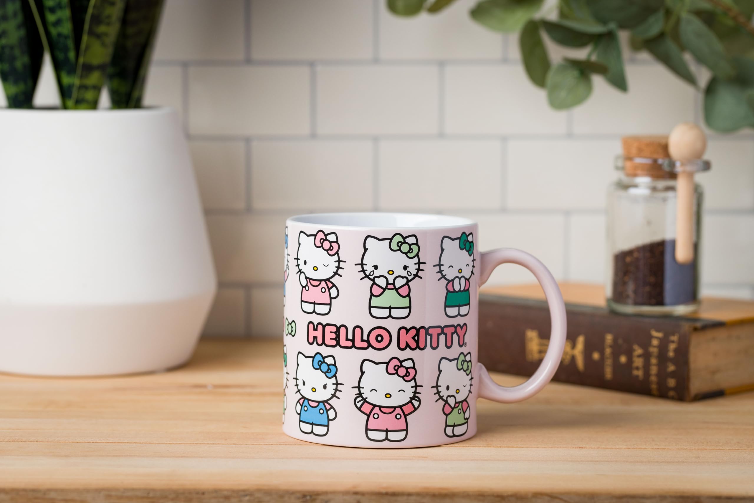 Foto 3 | Taza Silver Buffalo Sanrio Hello Kitty Various Emotions 590 Ml - Venta Internacional.