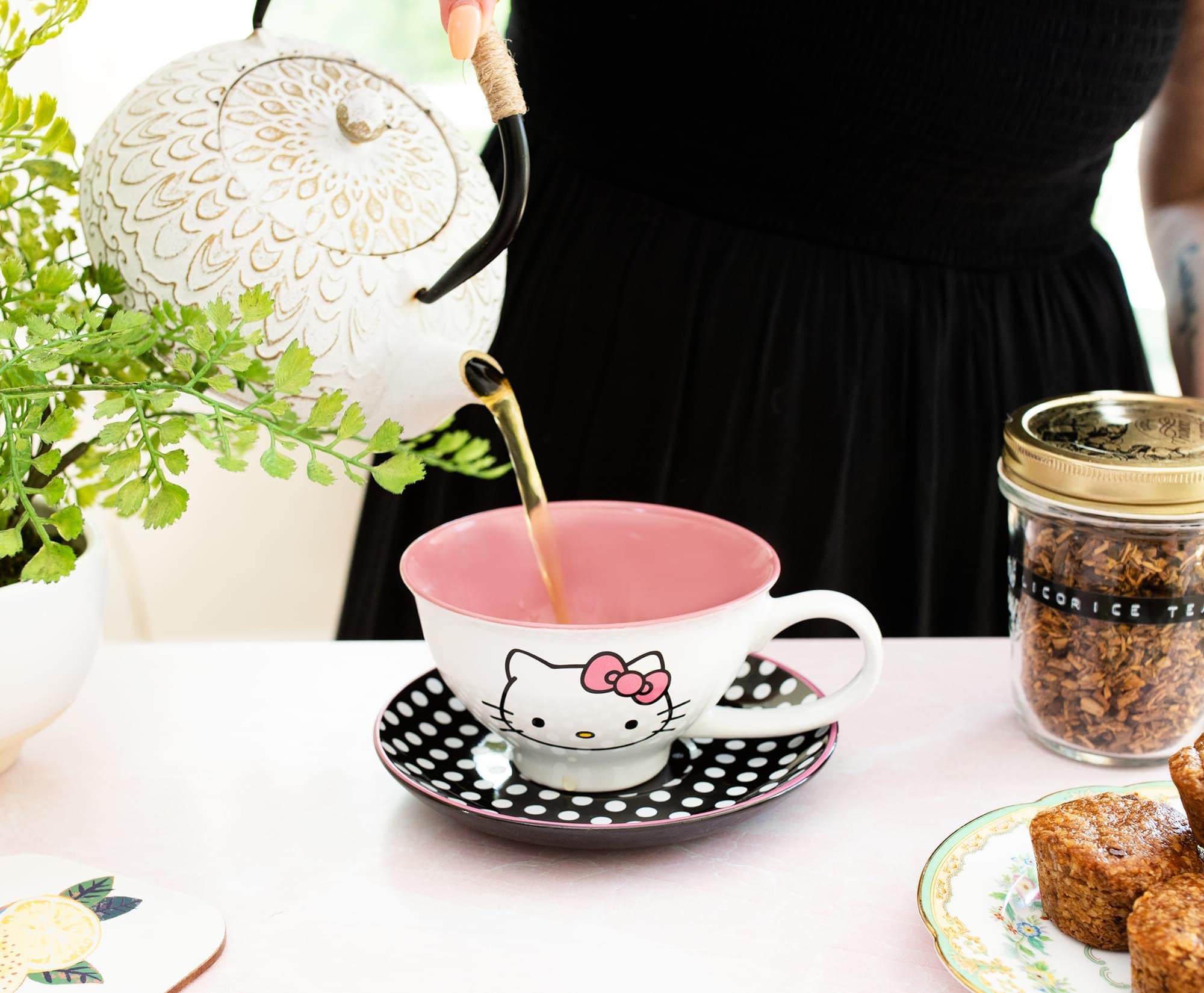 Foto 6 pulgar | Set De Taza De Té Y Platillo Sanrio Hello Kitty Ceramic 350 Ml - Venta Internacional.