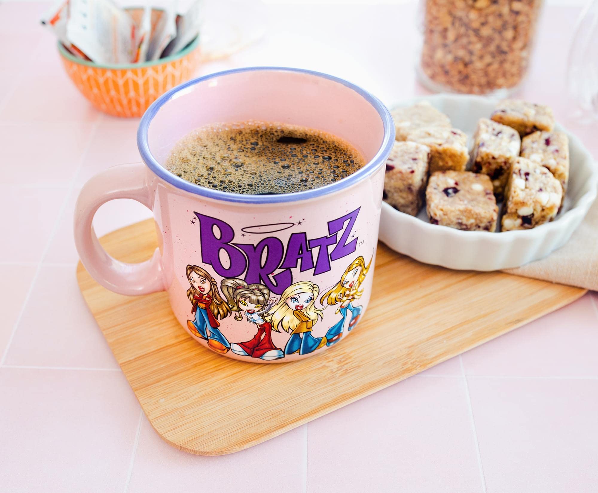 Foto 6 pulgar | Taza Silver Buffalo Bratz De Cerámica Rosa Camper, 600 Ml - Venta Internacional.