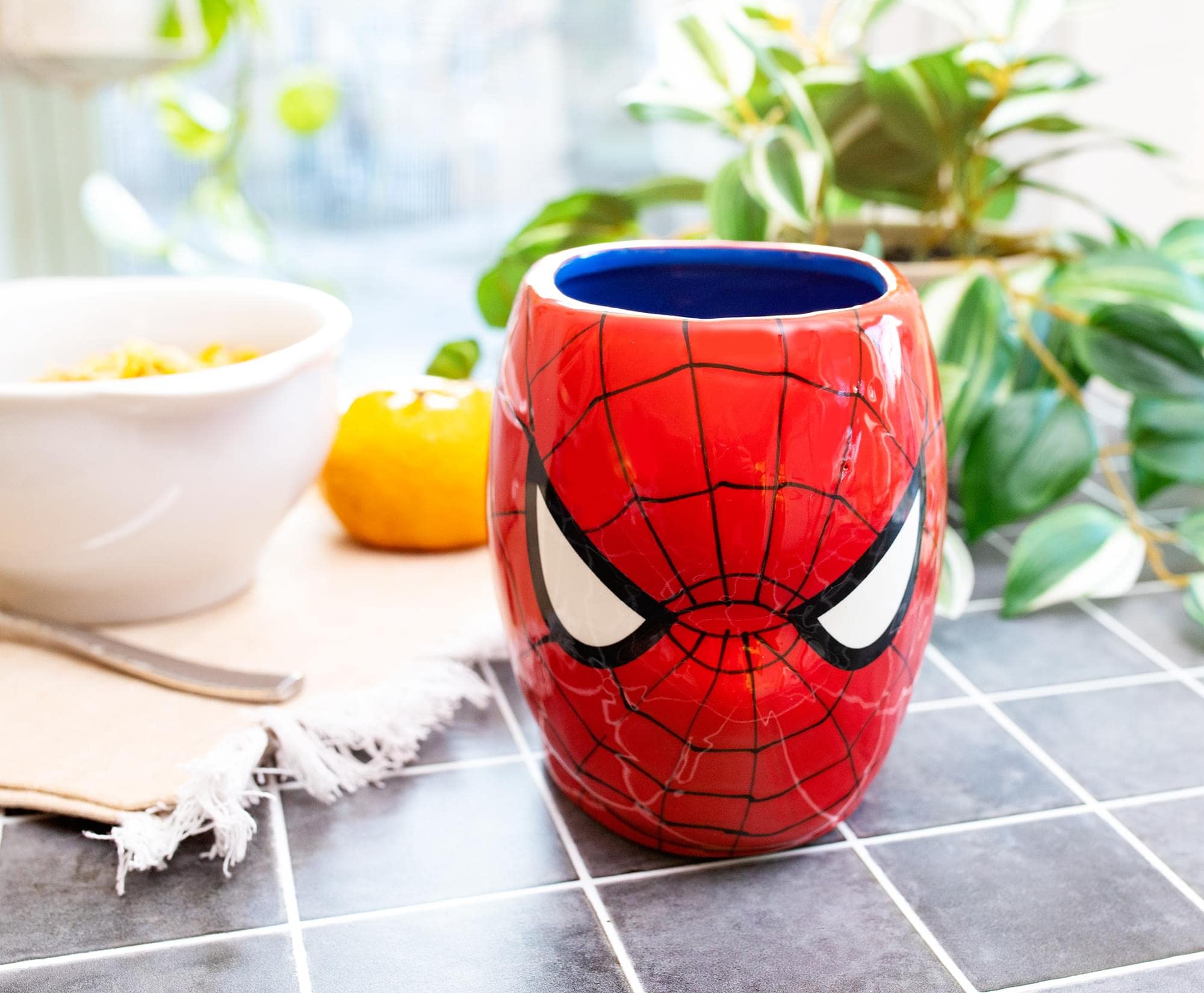 Foto 5 pulgar | Taza De Cerámica Plateada Con Diseño De Búfalo Marvel Spiderman Face 3d, 600 Ml - Venta Internacional.