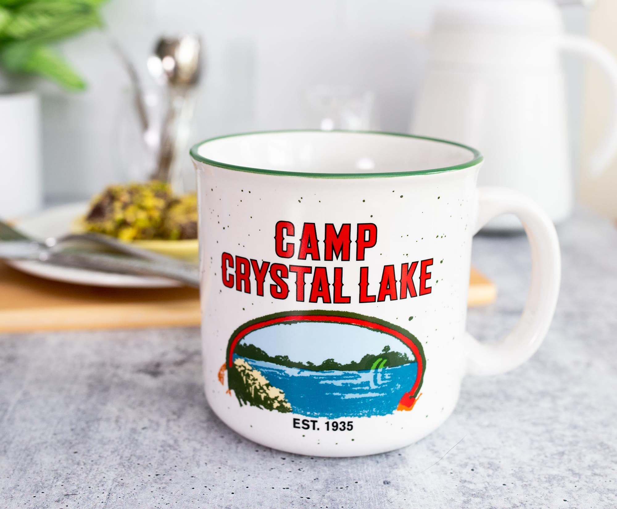 Foto 4 pulgar | Taza Camper De Cerámica Silver Buffalo Friday The 13th, 600 Ml - Venta Internacional.