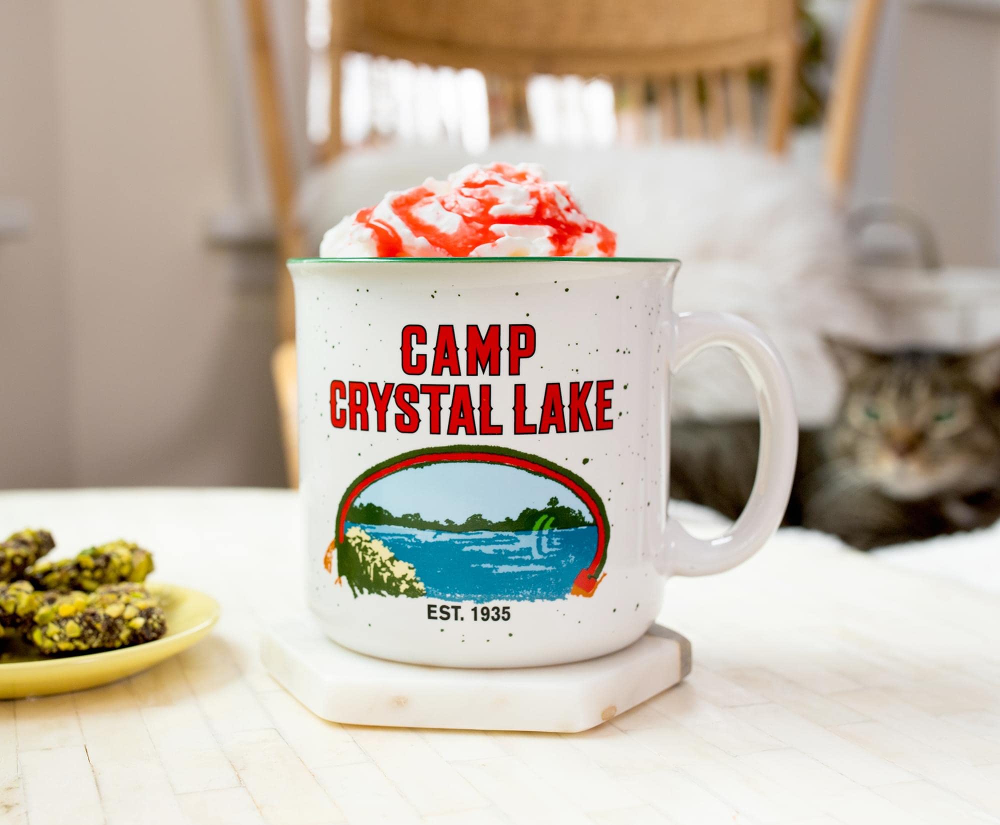 Foto 7 pulgar | Taza Camper De Cerámica Silver Buffalo Friday The 13th, 600 Ml - Venta Internacional.