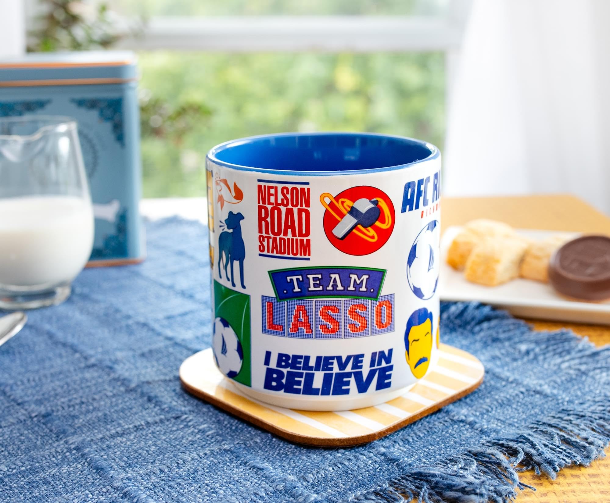 Foto 5 | Taza De Café Silver Buffalo Ted Lasso Icons  380 Ml  Cerámica - Venta Internacional.