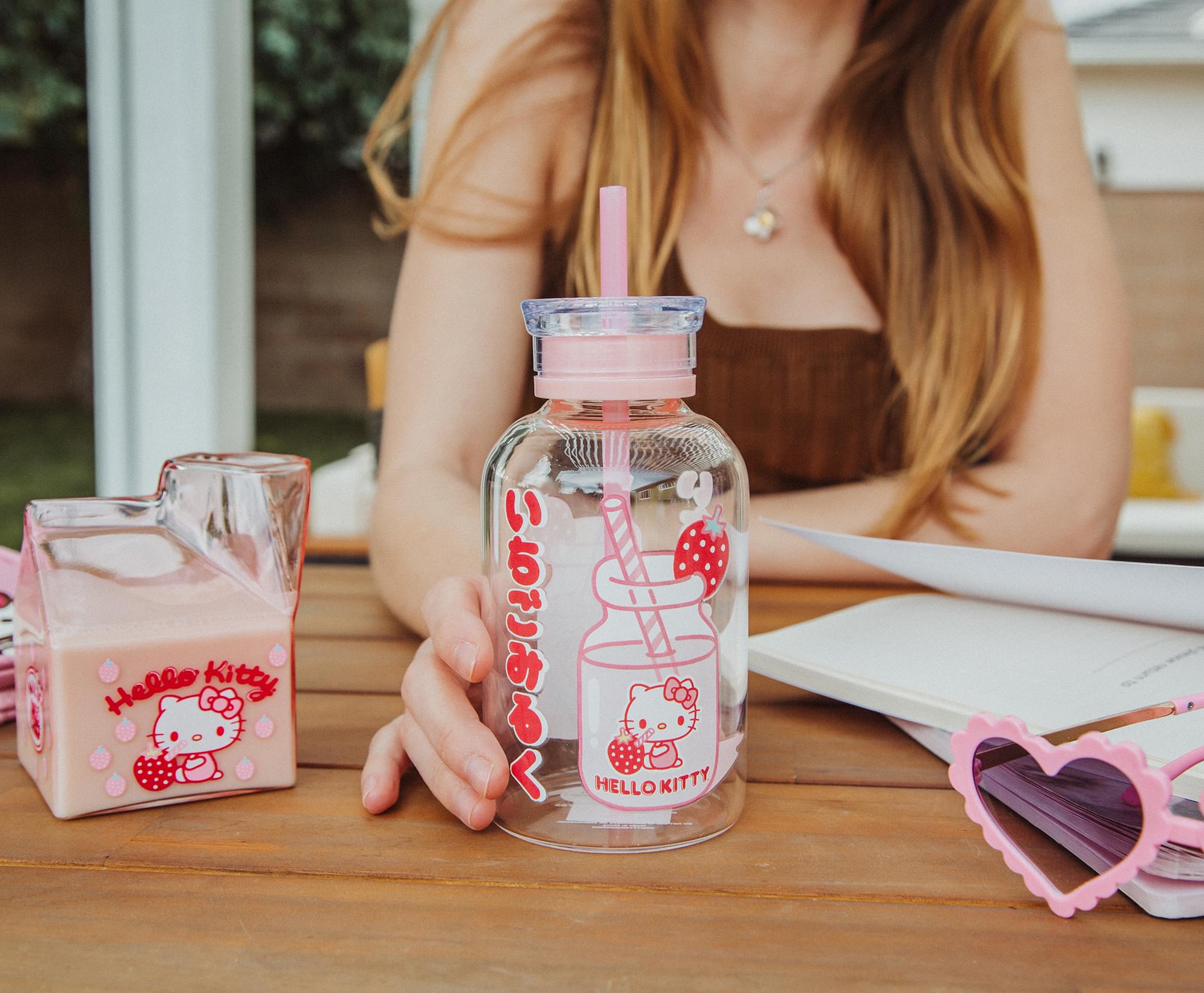Foto 5 pulgar | Botella De Leche Sanrio Hello Kitty Strawberry Glass De 450 Ml Con Pajita - Venta Internacional.