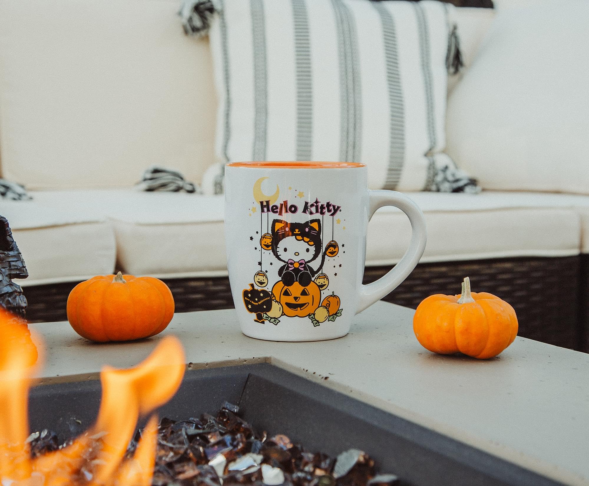 Foto 6 pulgar | Taza Con Leche Silver Buffalo Sanrio Hello Kitty Pumpkin  600 Ml - Venta Internacional.
