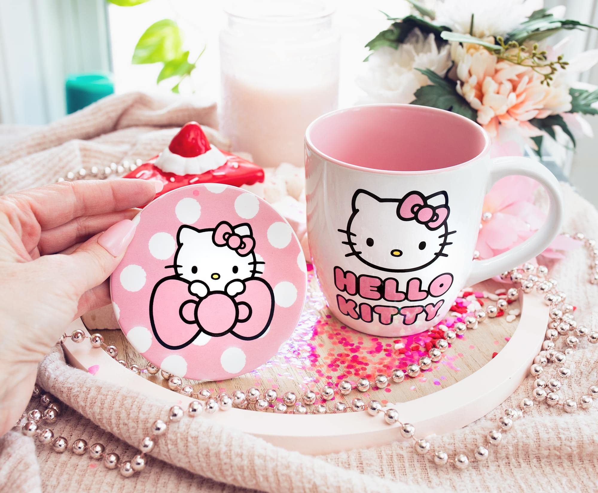 Foto 7 pulgar | Juego De Tazas De Café Silver Buffalo Sanrio Hello Kitty Ceramic - Venta Internacional.
