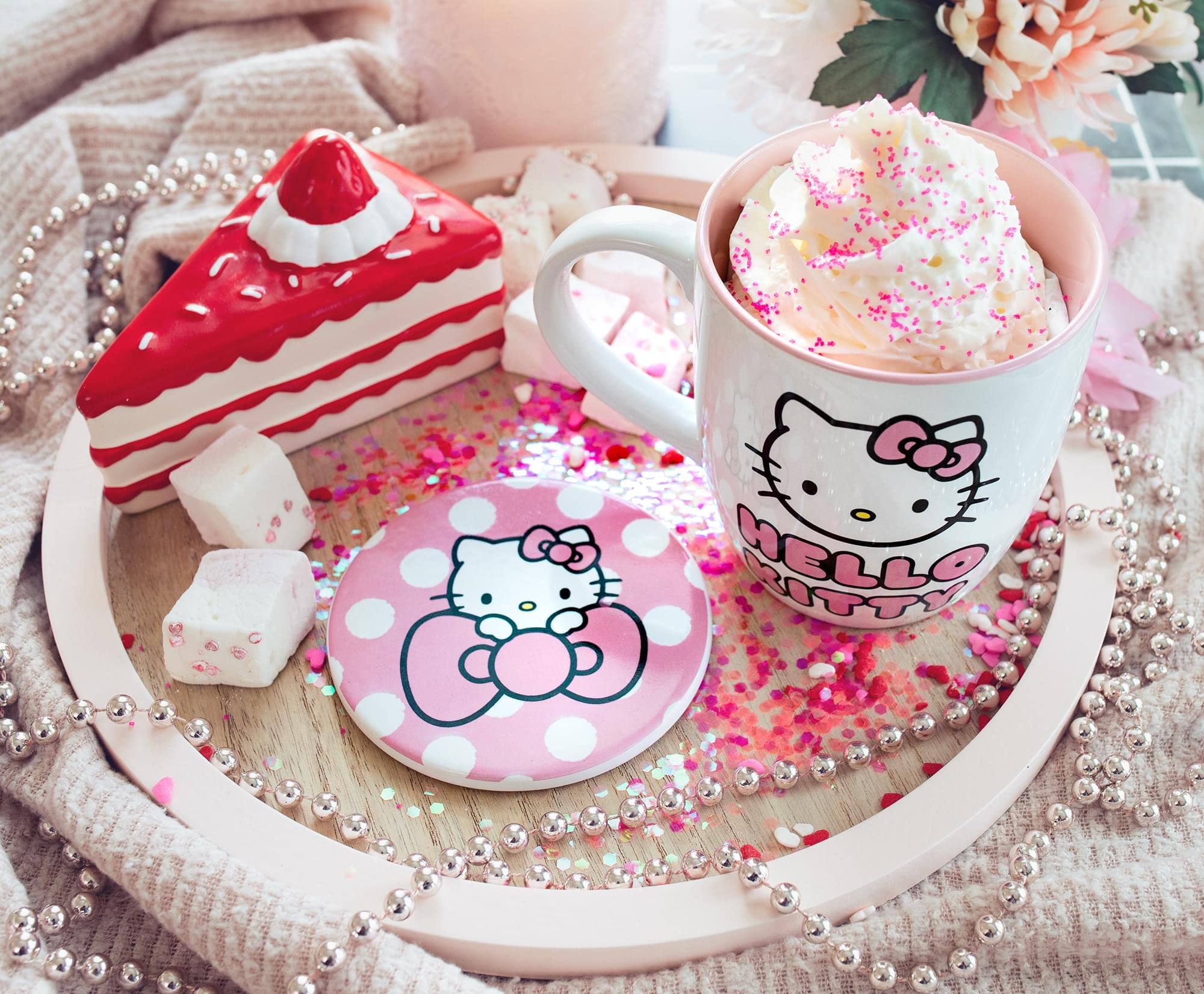 Foto 7 | Juego De Tazas De Café Silver Buffalo Sanrio Hello Kitty Ceramic - Venta Internacional.
