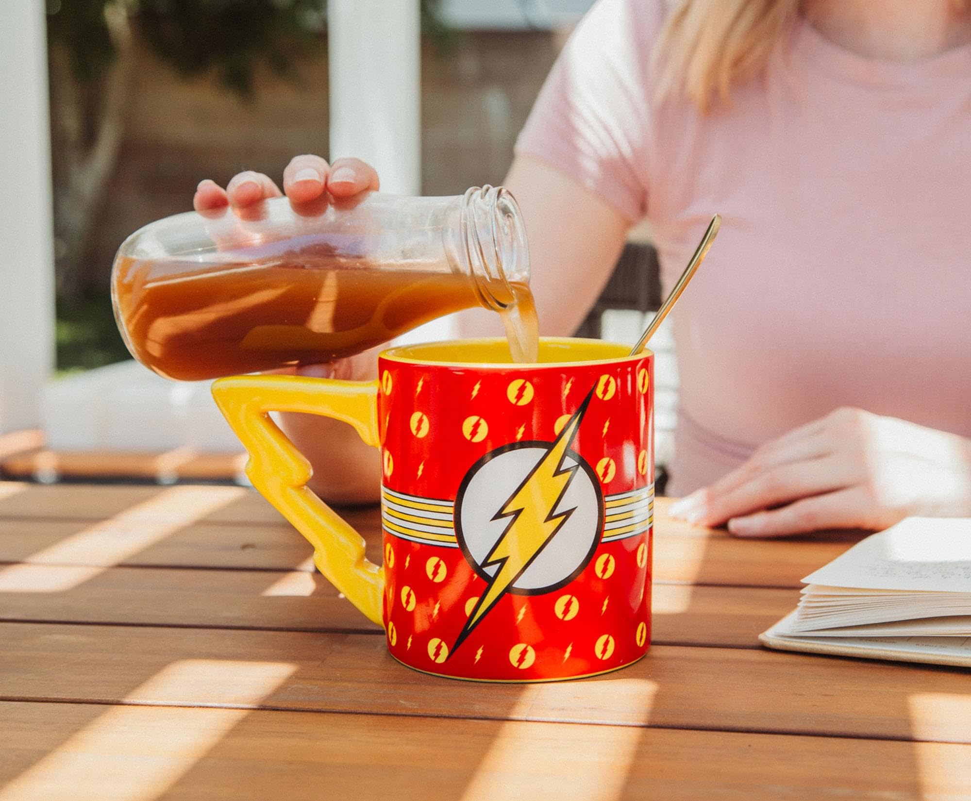 Foto 7 pulgar | Taza De Cerámica Silver Buffalo Dc Comics Flash Stripes 590ml - Venta Internacional.