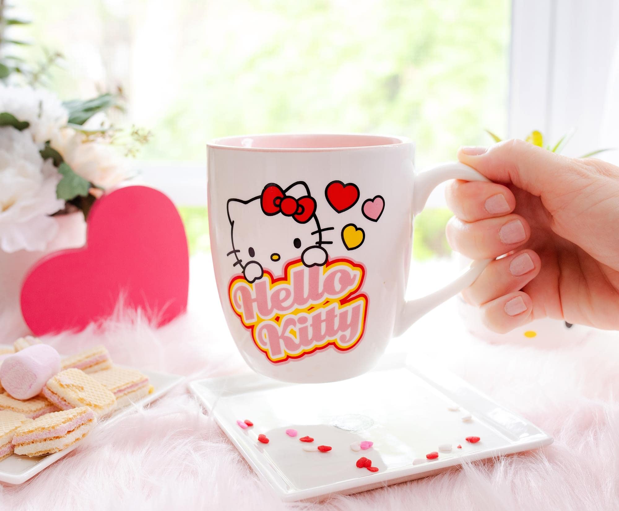 Foto 5 | Taza De Cerámica Silver Buffalo Sanrio Hello Kitty Hearts 540ml - Venta Internacional.