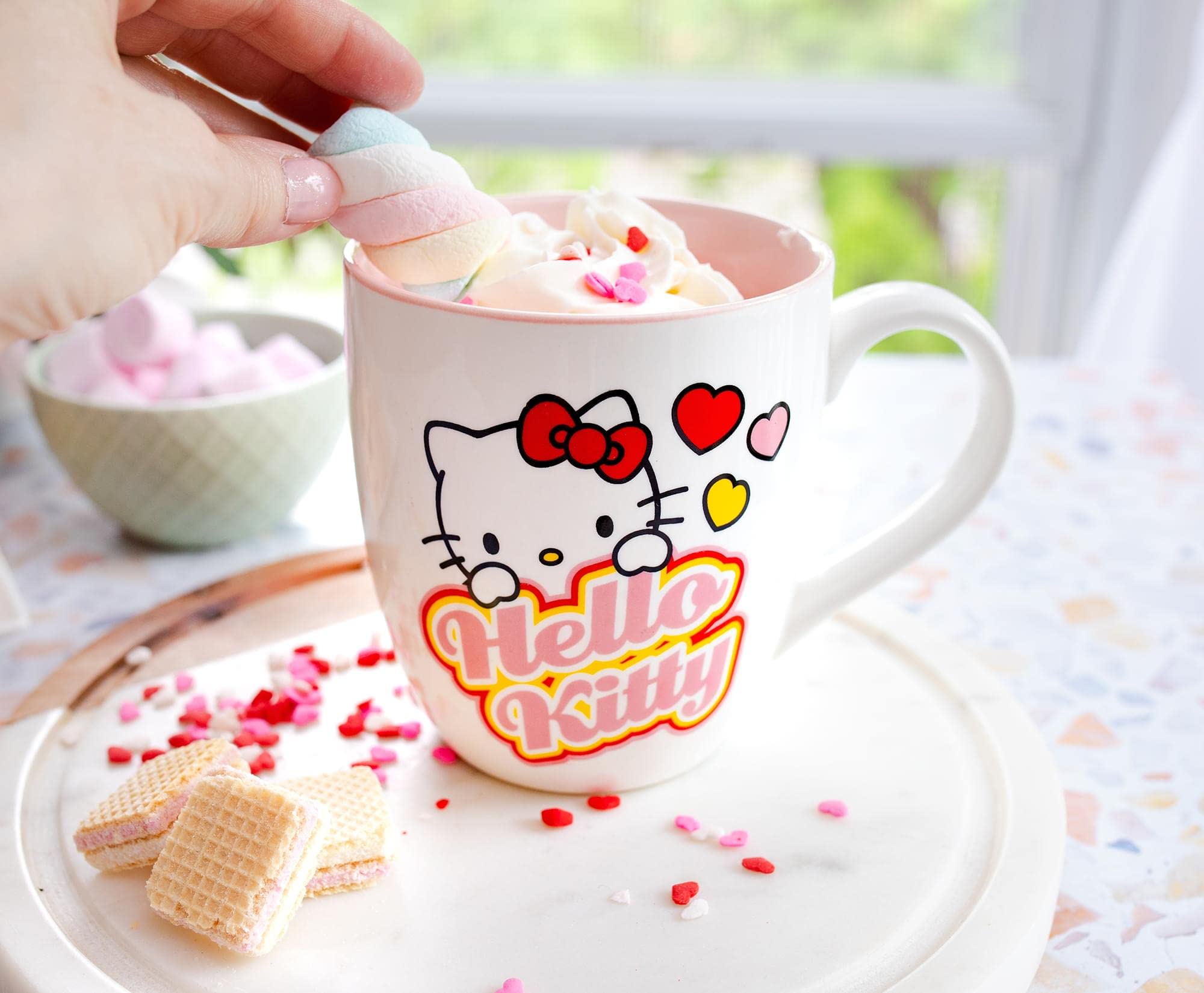 Foto 8 pulgar | Taza De Cerámica Silver Buffalo Sanrio Hello Kitty Hearts 540ml - Venta Internacional.
