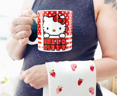 Foto 5 | Taza Plateada Buffalo Hello Kitty Con Lunares Y Rayas 590 Ml - Venta Internacional.