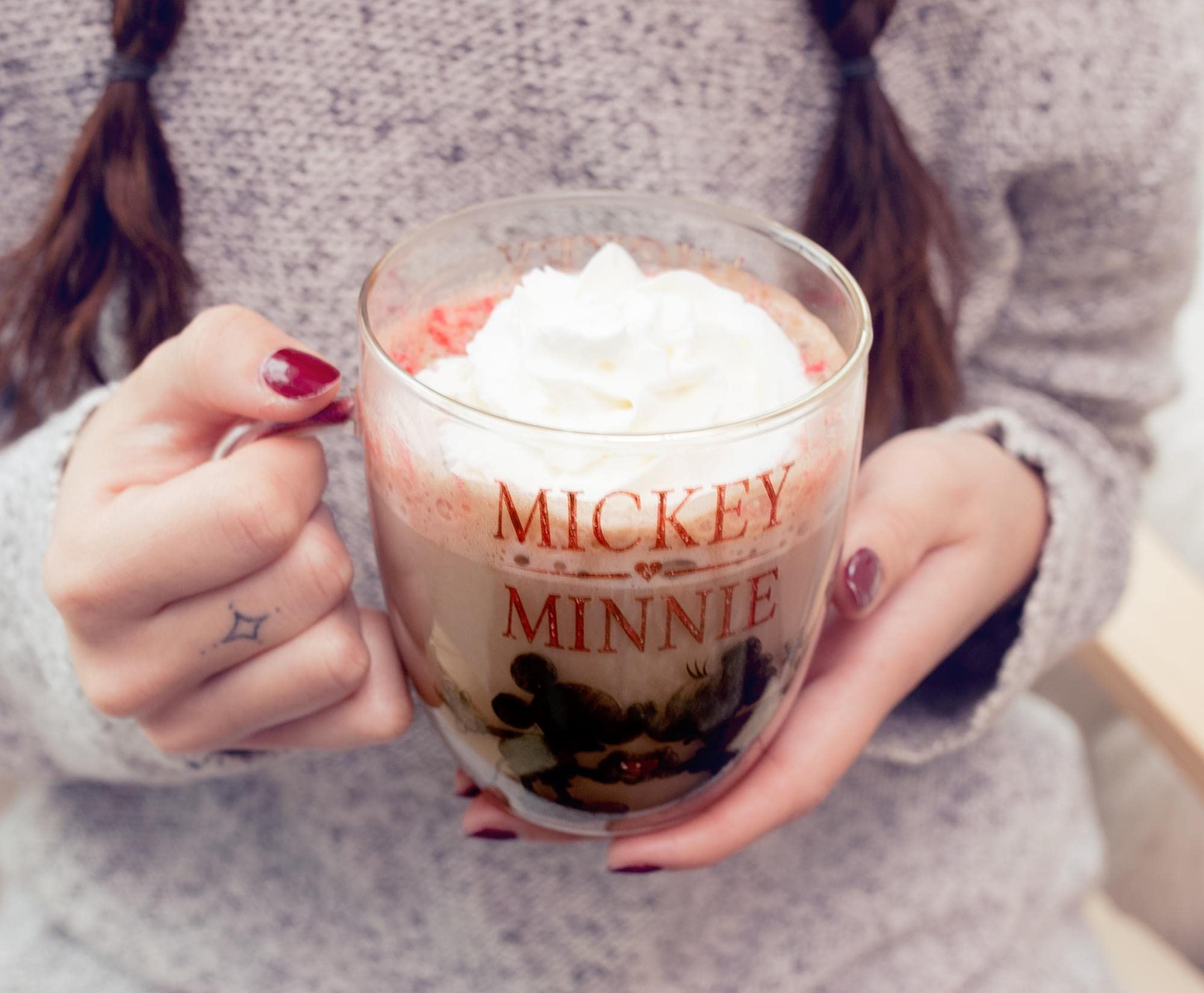 Foto 8 pulgar | Taza De Cristal Silver Buffalo Disney Mickey Minnie 414 Ml Con Purpurina - Venta Internacional.