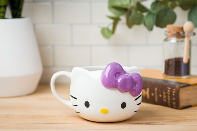 Foto 4 | Taza Silver Buffalo Sanrio Hello Kitty De Cerámica 600 Ml Con Lazo Morado - Venta Internacional.