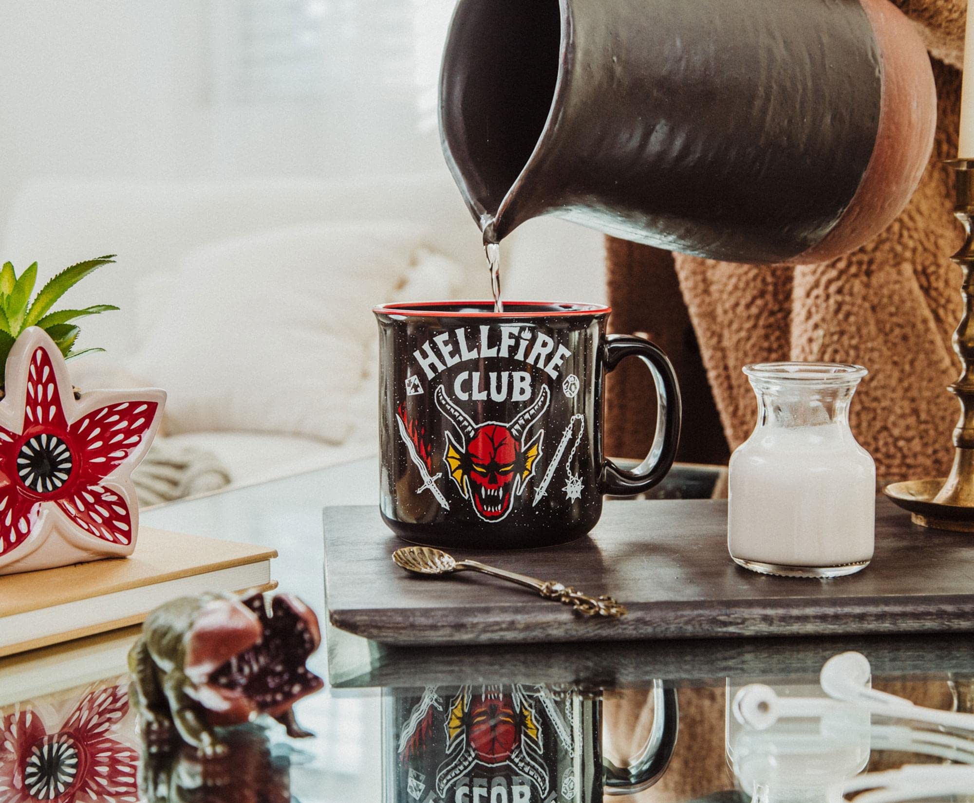 Foto 6 | Taza De Café Silver Buffalo Sanrio Hello Kitty  600 Ml  Cerámica - Venta Internacional.