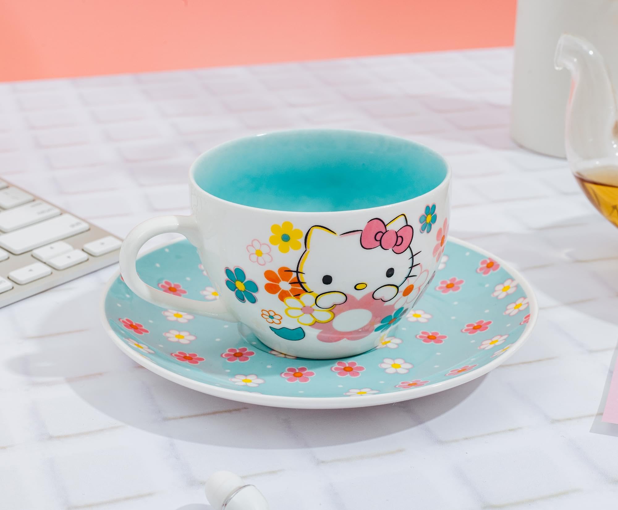 Foto 7 pulgar | Set De Taza De Té Y Platillo Hello Kitty Sanrio Floral Bone China - Venta Internacional.