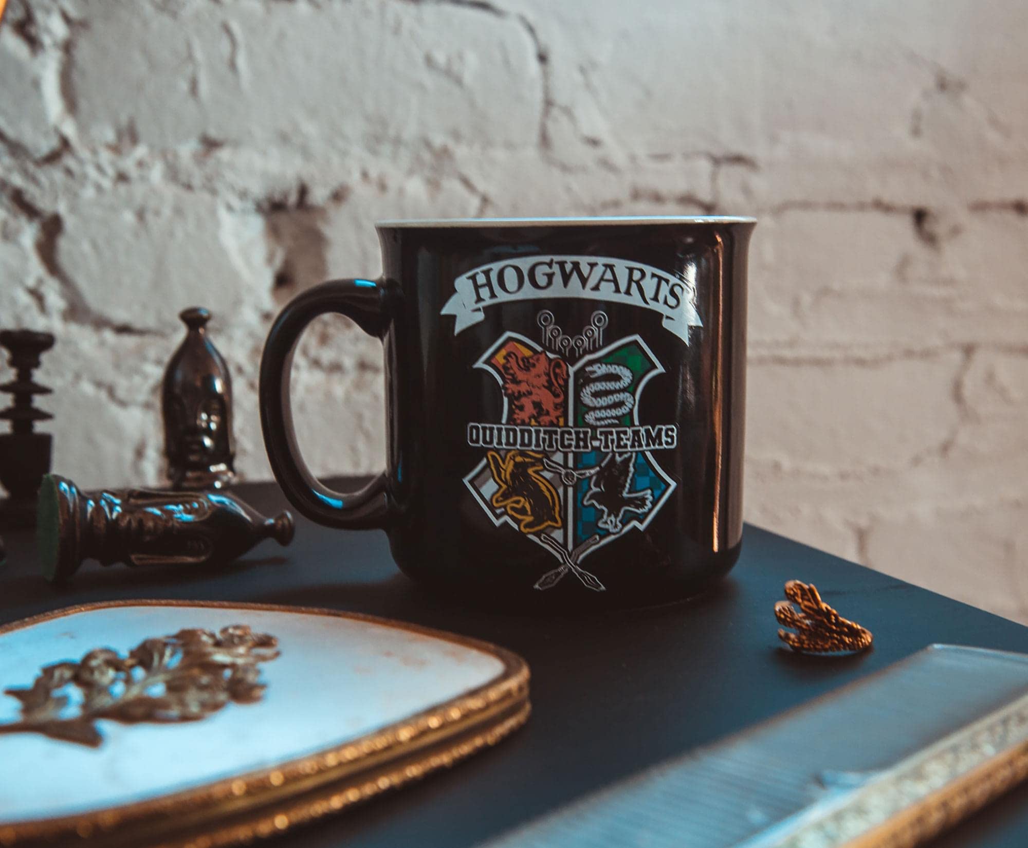 Foto 6 pulgar | Taza Camper Silver Buffalo Con El Escudo De Quidditch De Harry Potter  590 Ml - Venta Internacional.
