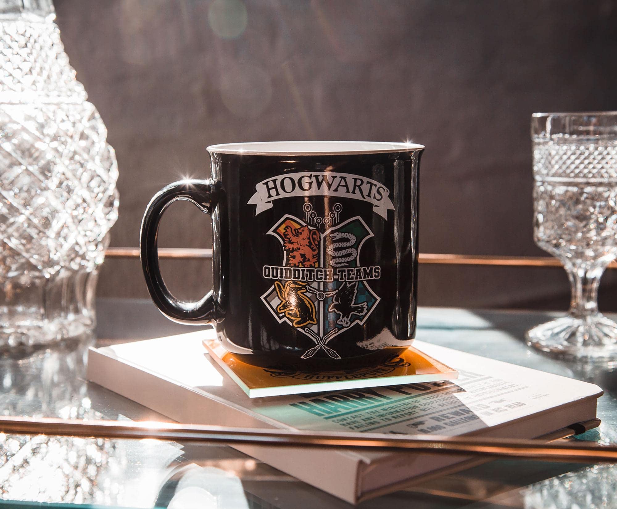 Foto 7 pulgar | Taza Camper Silver Buffalo Con El Escudo De Quidditch De Harry Potter  590 Ml - Venta Internacional.