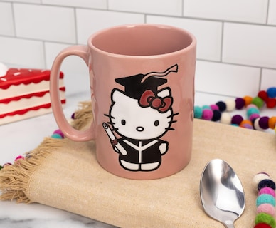 Foto 5 | Taza De Cerámica Silver Buffalo Hello Kitty Graduation 500 Ml - Venta Internacional.