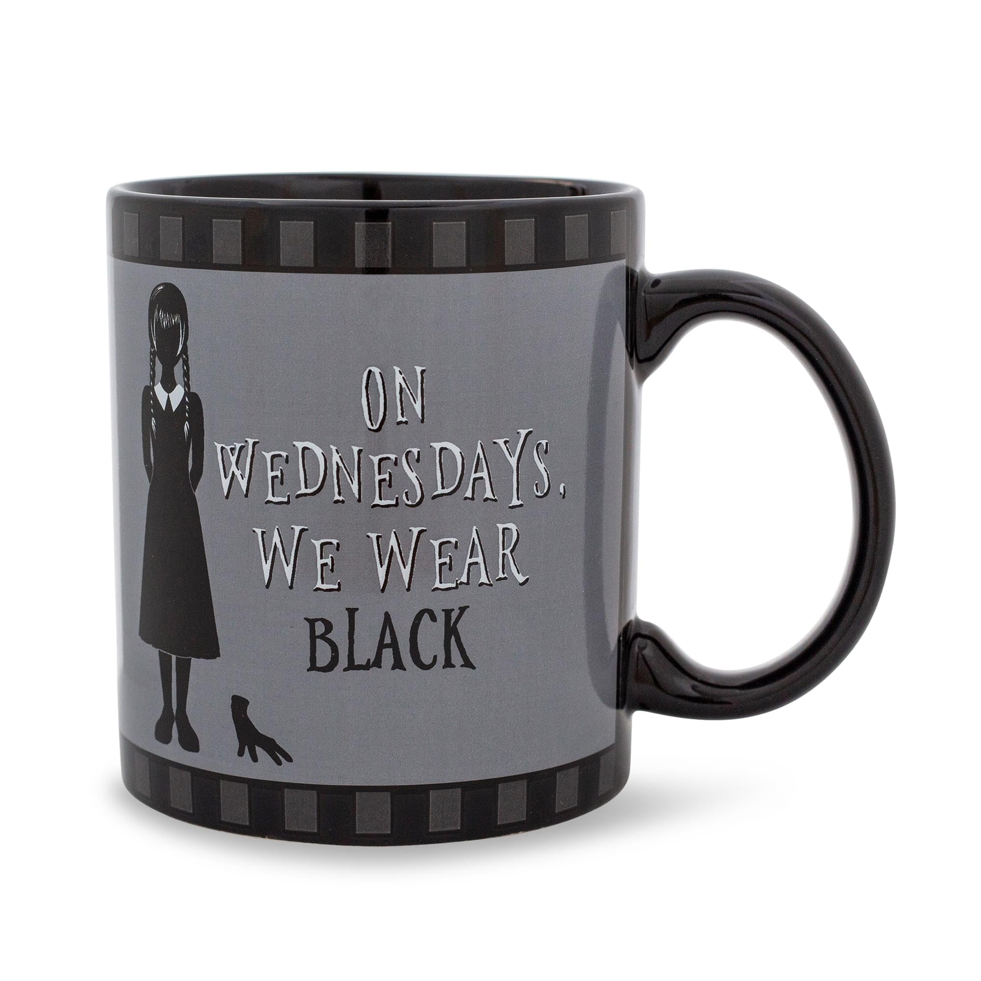 Foto 2 pulgar | Taza De Cerámica Silver Buffalo Wednesday We Wear Black  600 Ml - Venta Internacional.
