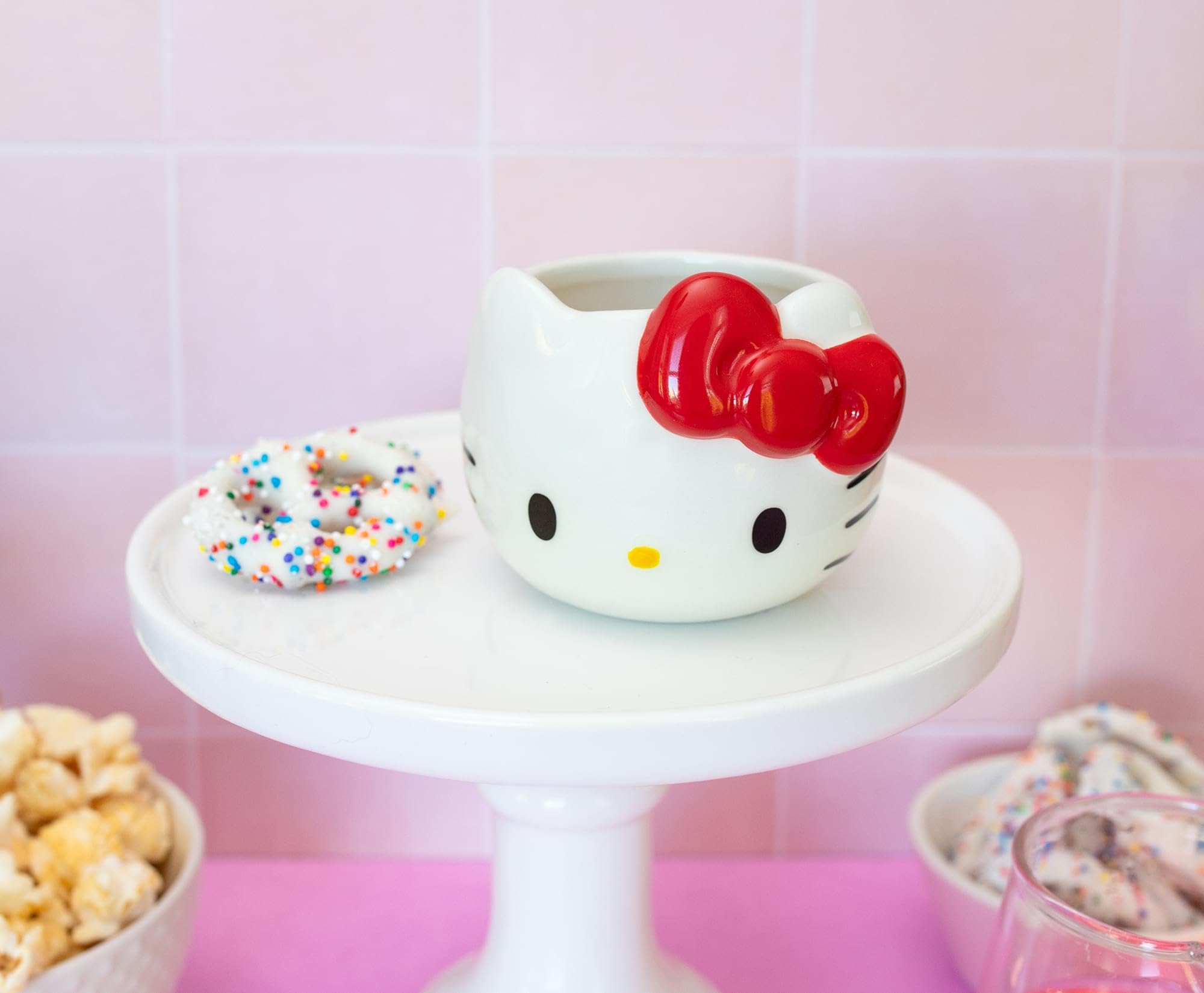 Foto 5 | Minitaza Sanrio Hello Kitty De Cerámica Esculpida Con Lazo Rojo  90 Ml - Venta Internacional.