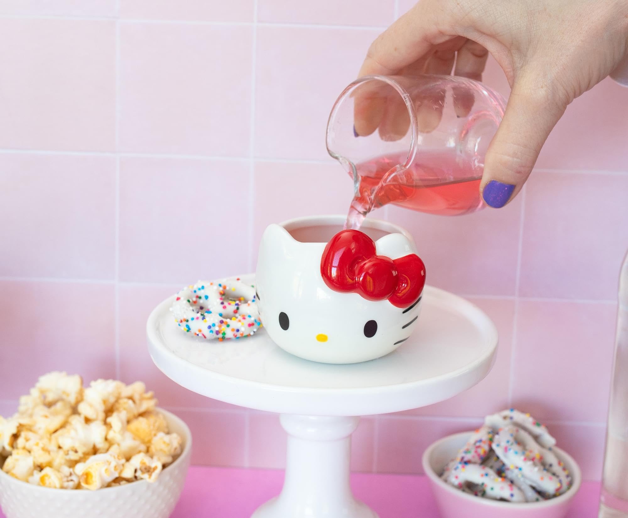 Foto 7 | Minitaza Sanrio Hello Kitty De Cerámica Esculpida Con Lazo Rojo  90 Ml - Venta Internacional.