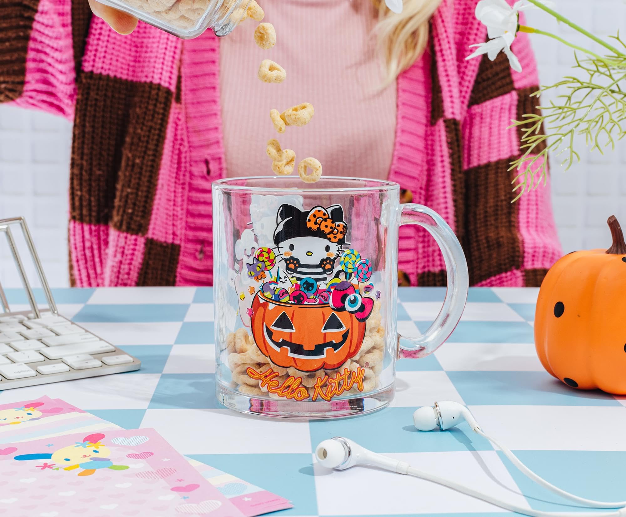 Foto 5 | Taza De Cristal Silver Buffalo Sanrio Hello Kitty Halloween 530 Ml - Venta Internacional.