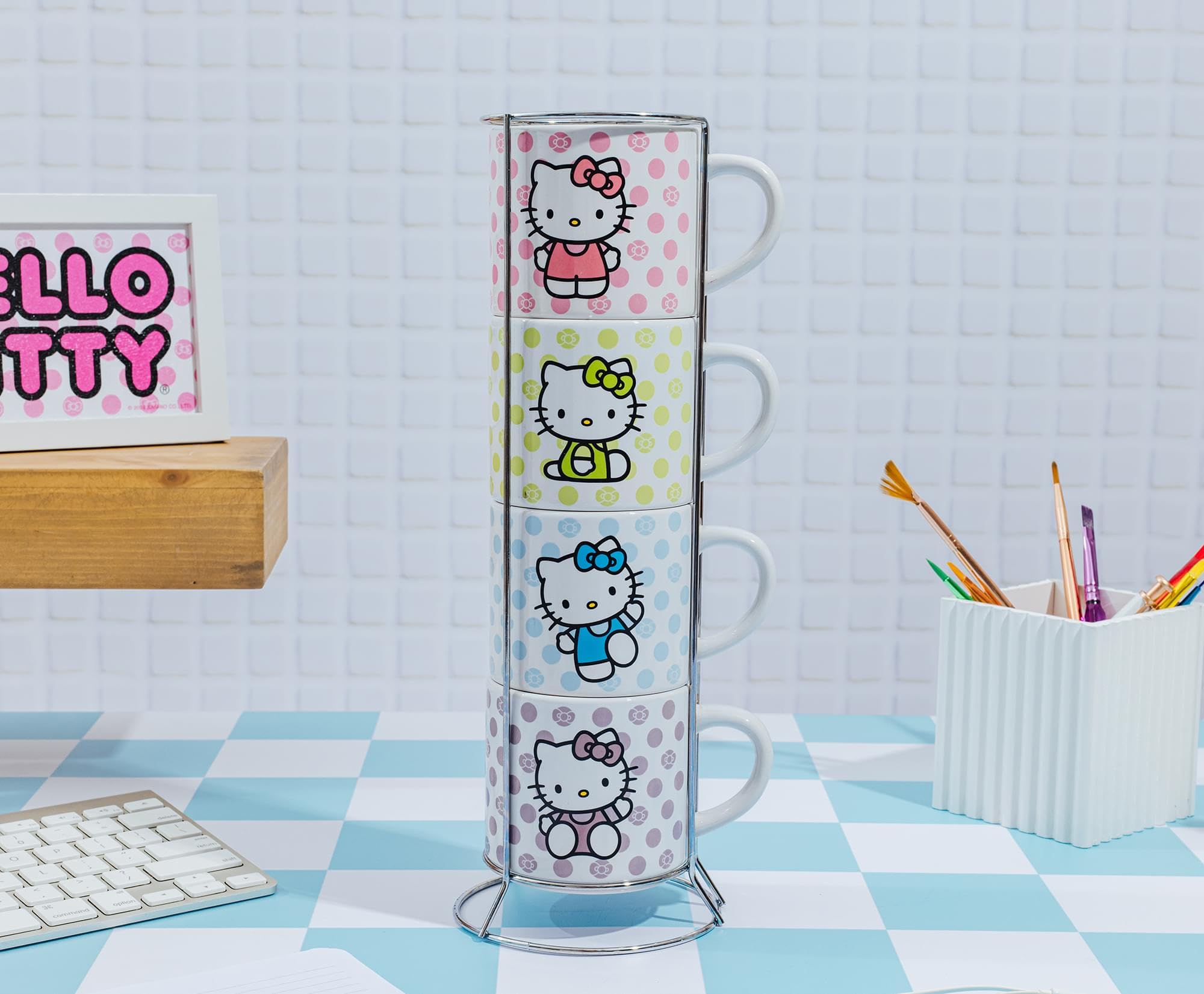 Foto 6 pulgar | Juego De Tazas Silver Buffalo Sanrio Hello Kitty De 4 Piezas Con Estante - Venta Internacional.
