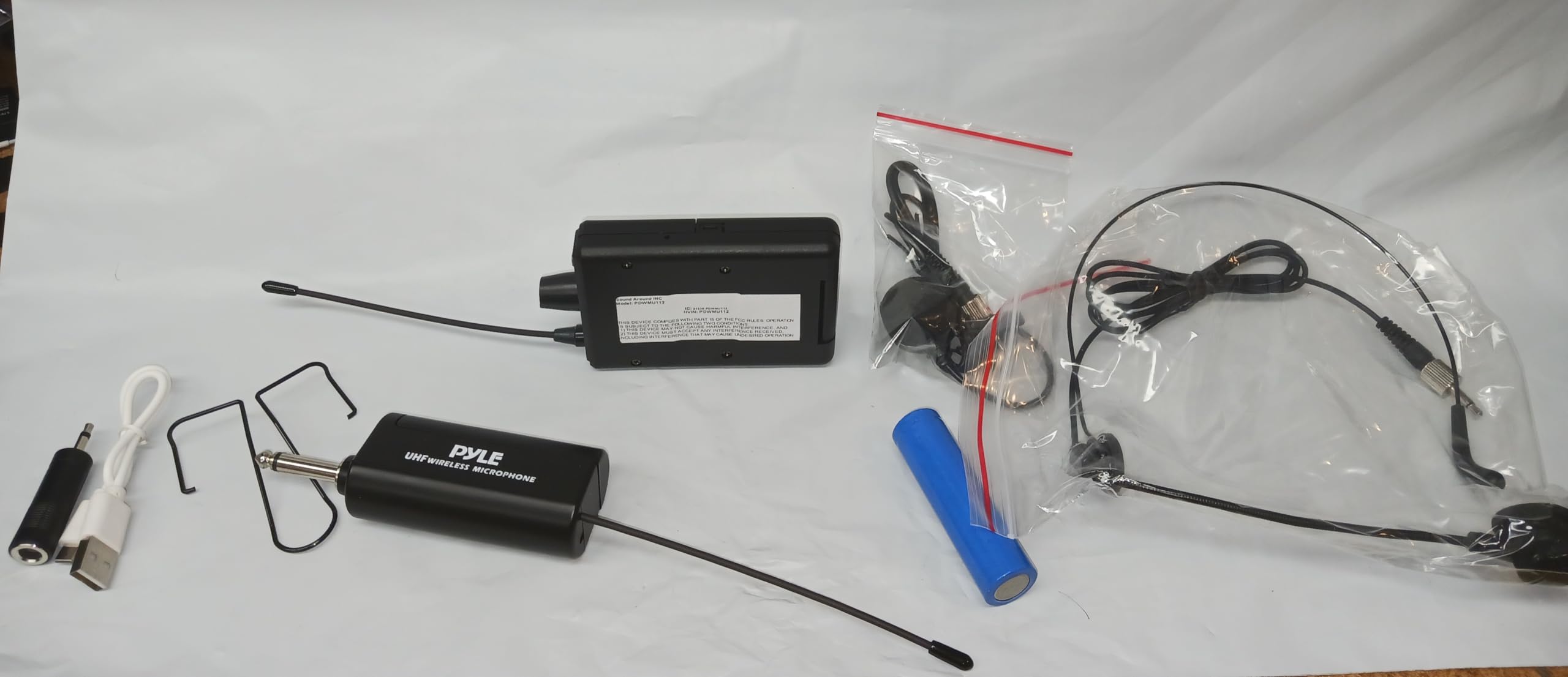 Foto 3 pulgar | Sistema De Micrófono Inalámbrico Pyle Uhf Con Auriculares Y Lavalier - Venta Internacional.