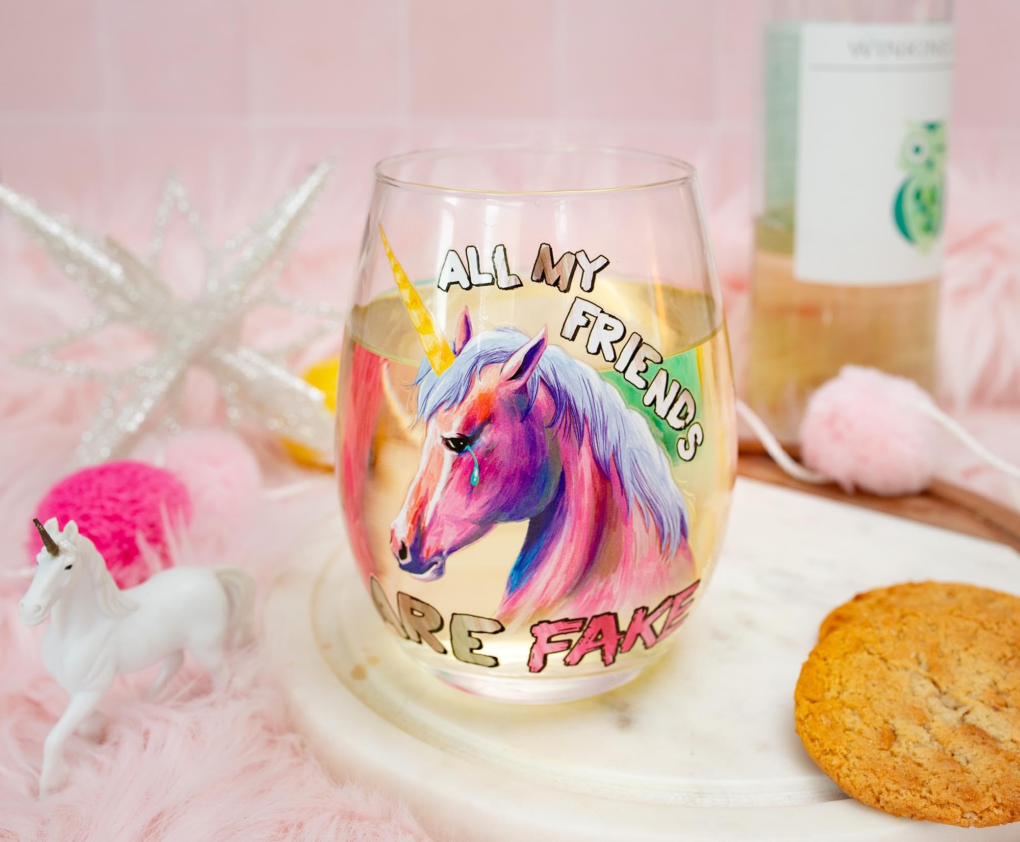 Foto 8 pulgar | Vaso Sin Tallo Silver Buffalo All My Friends Are Fake 590 Ml - Venta Internacional.