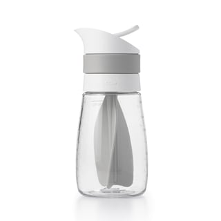 Foto 1 | Mezclador De Aderezos Para Ensaladas Oxo Good Grips Twist & Pour, 400 Ml, Color Gris - Venta Internacional.