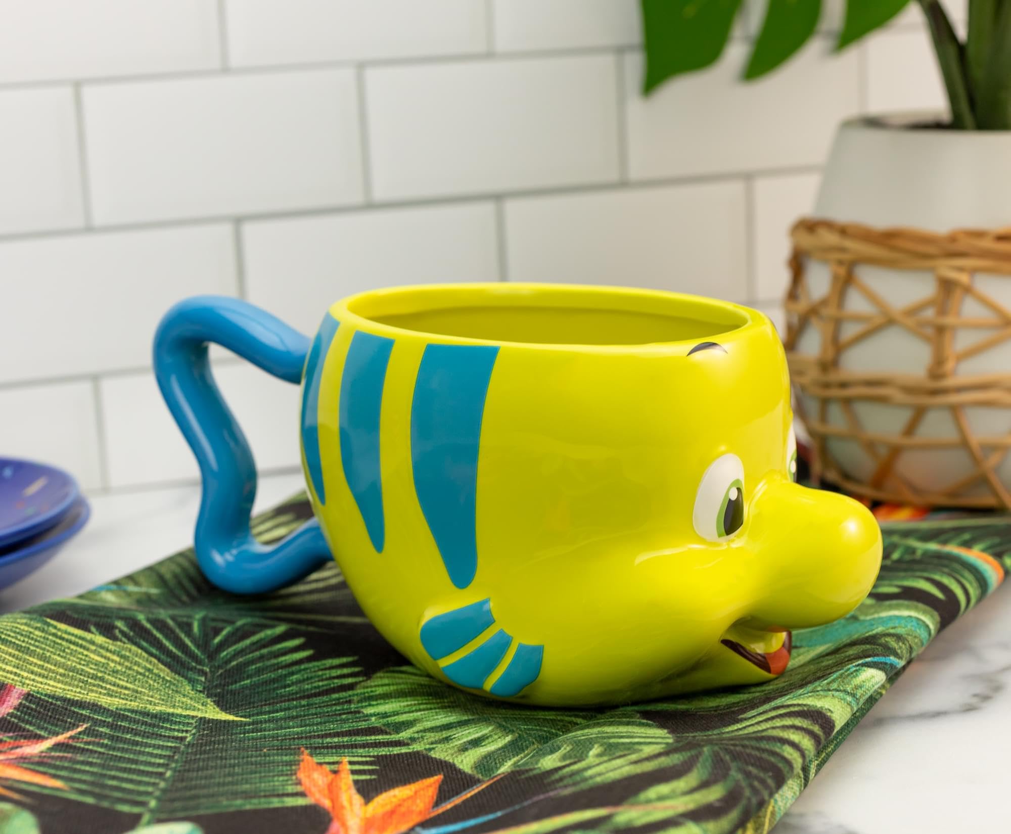 Foto 7 pulgar | Taza Silver Buffalo La Sirenita Flounder, 600 Ml, Cerámica - Venta Internacional.