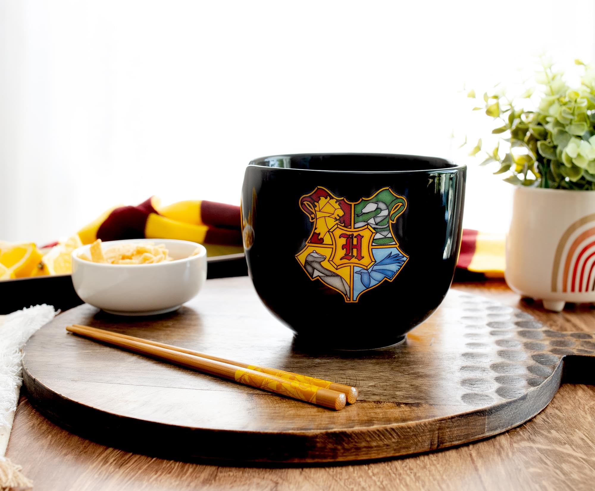 Foto 4 pulgar | Juego De Vajilla Ramen De Cerámica Con El Escudo De Hogwarts De Harry Potter - Venta Internacional.