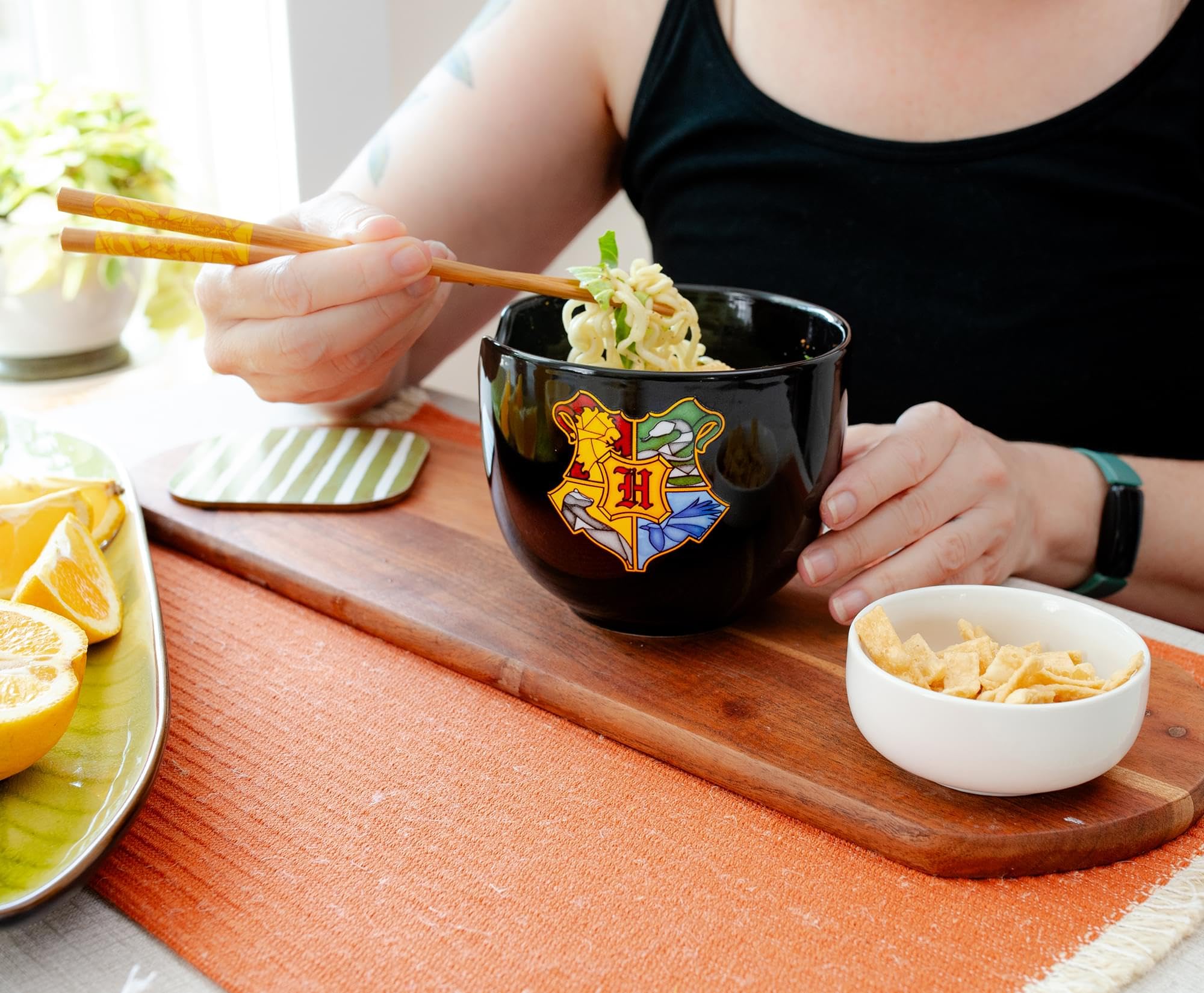 Foto 8 pulgar | Juego De Vajilla Ramen De Cerámica Con El Escudo De Hogwarts De Harry Potter - Venta Internacional.