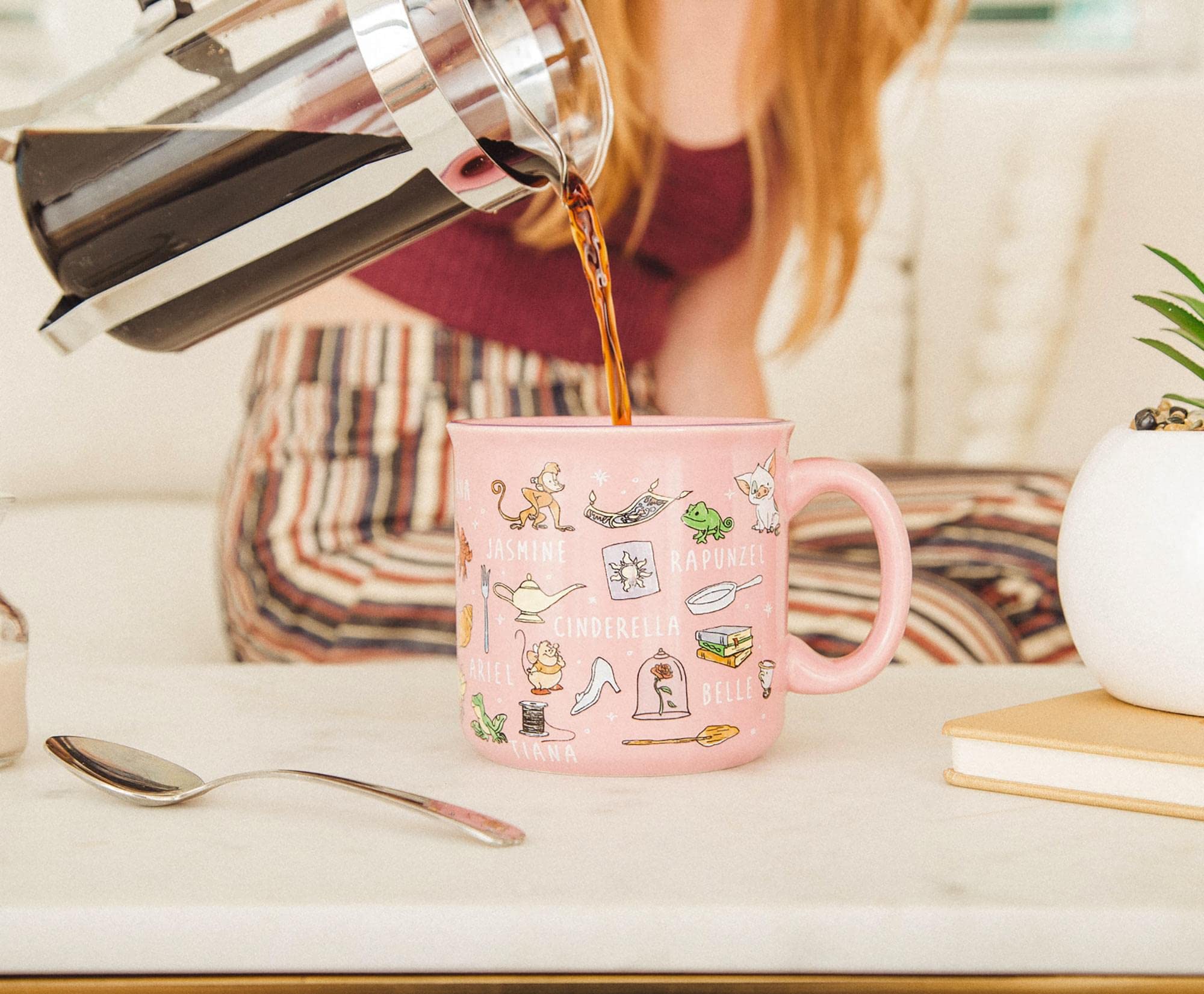 Foto 3 | Taza Camper Plateada Con Íconos De La Princesa Disney De Buffalo, 590 Ml - Venta Internacional.