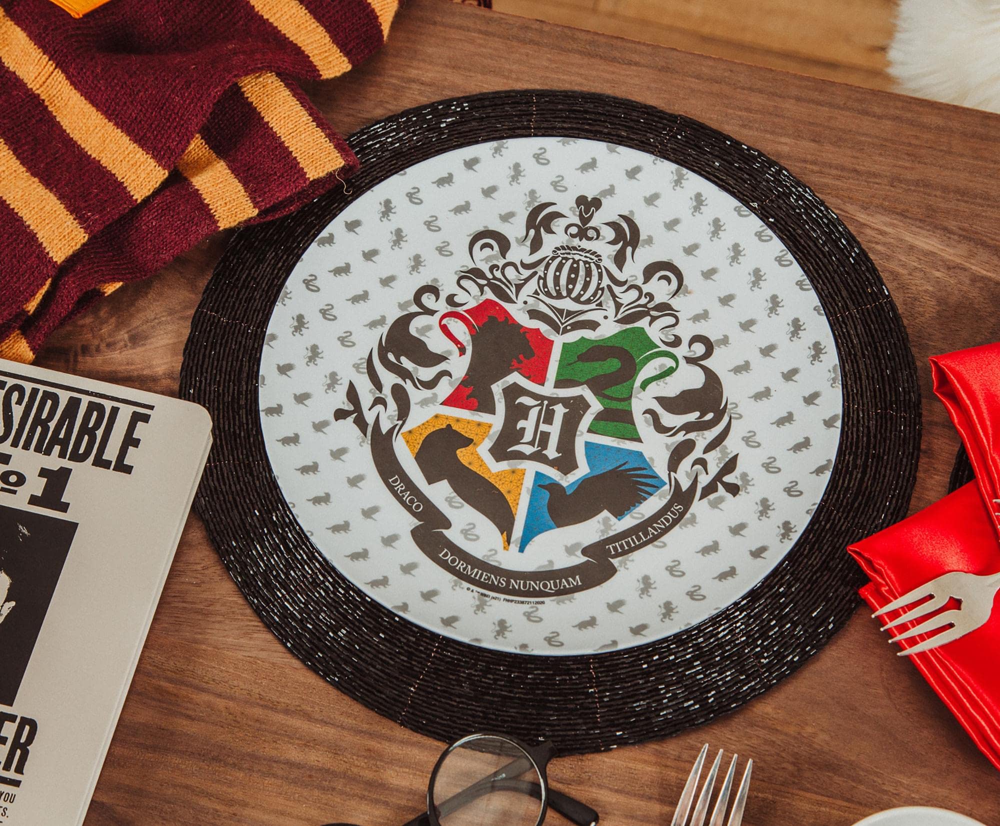Foto 4 pulgar | Juego De Platos Llanos Con El Escudo De Hogwarts De Harry Potter, 25 Cm, 4 Unidades - Venta Internacional.