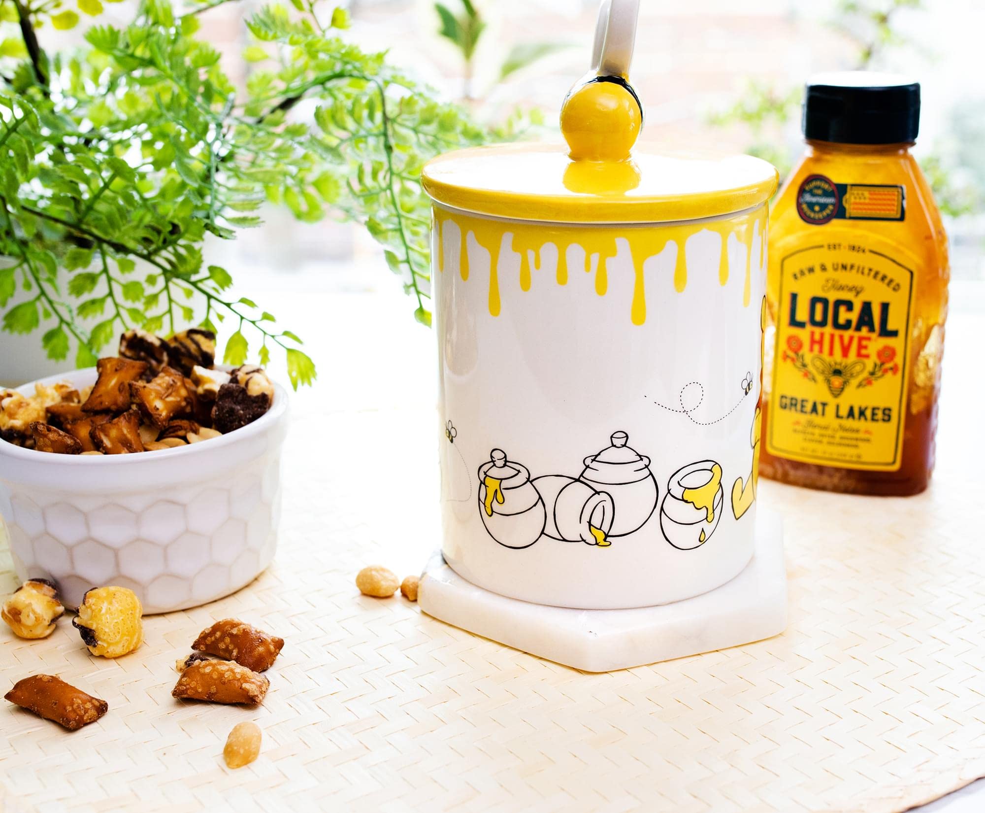 Foto 3 pulgar | Taza De Cerámica Plateada Buffalo Disney Winnie The Pooh 530 Ml - Venta Internacional.