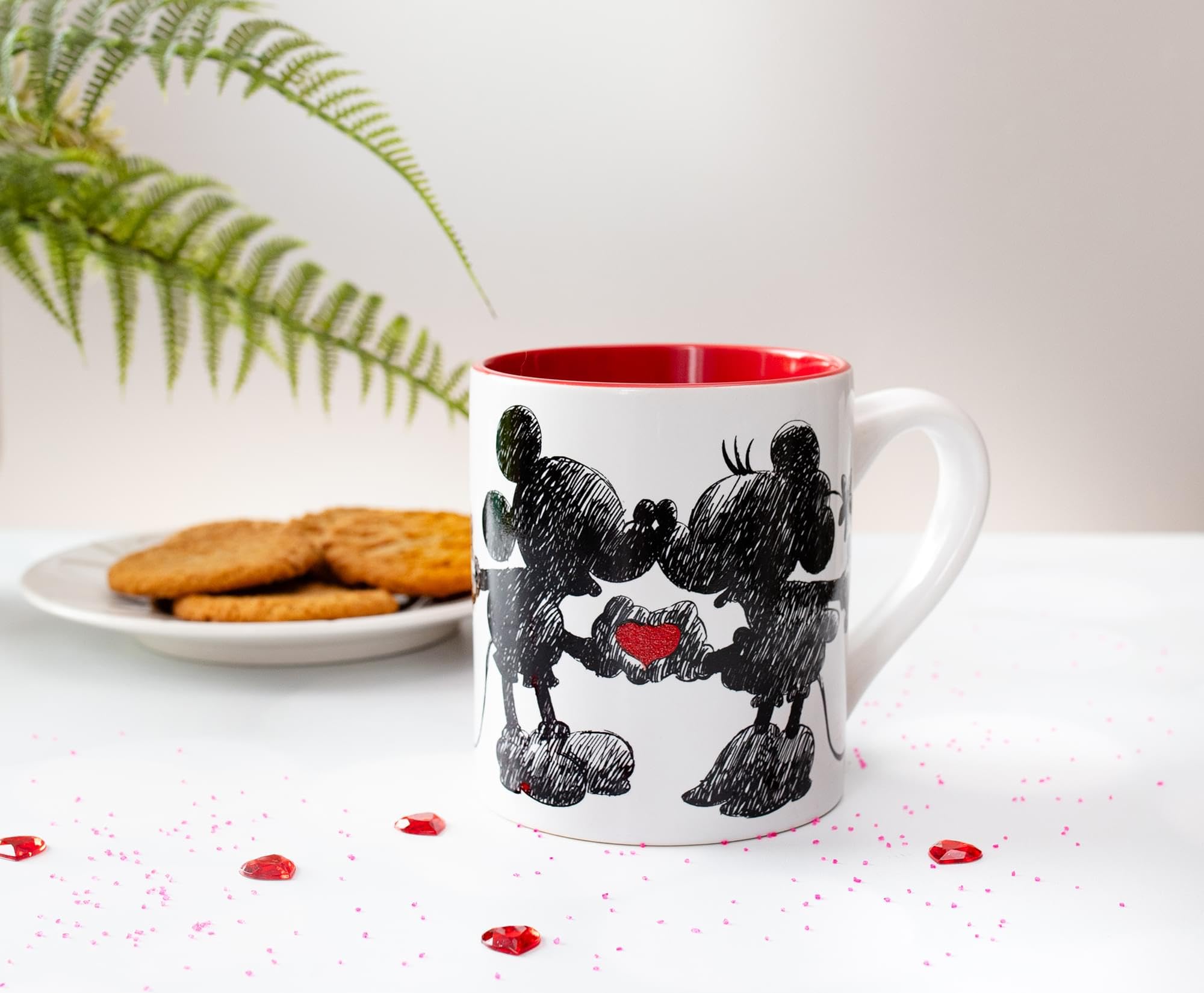 Foto 4 | Taza De Café Silver Buffalo Disney Micky Minnie Heart 414ml - Venta Internacional.